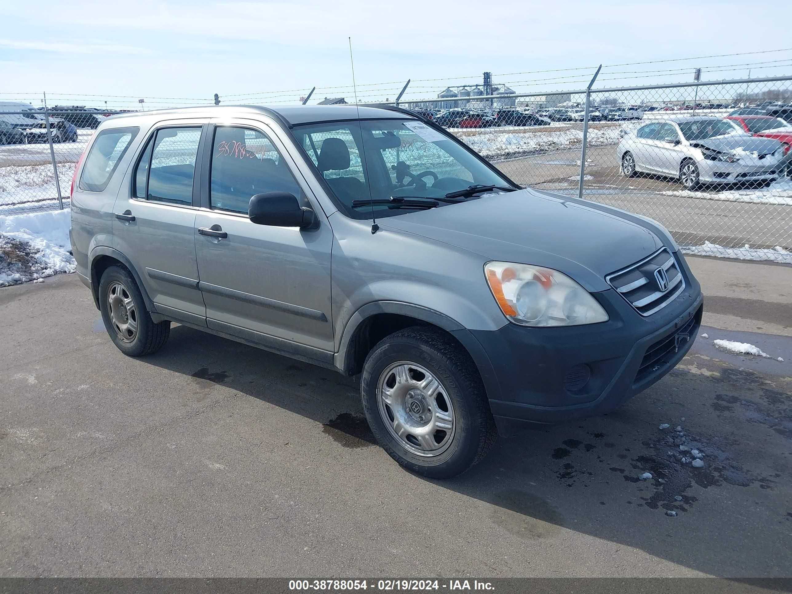 HONDA CR-V 2005 jhlrd785x5c032628