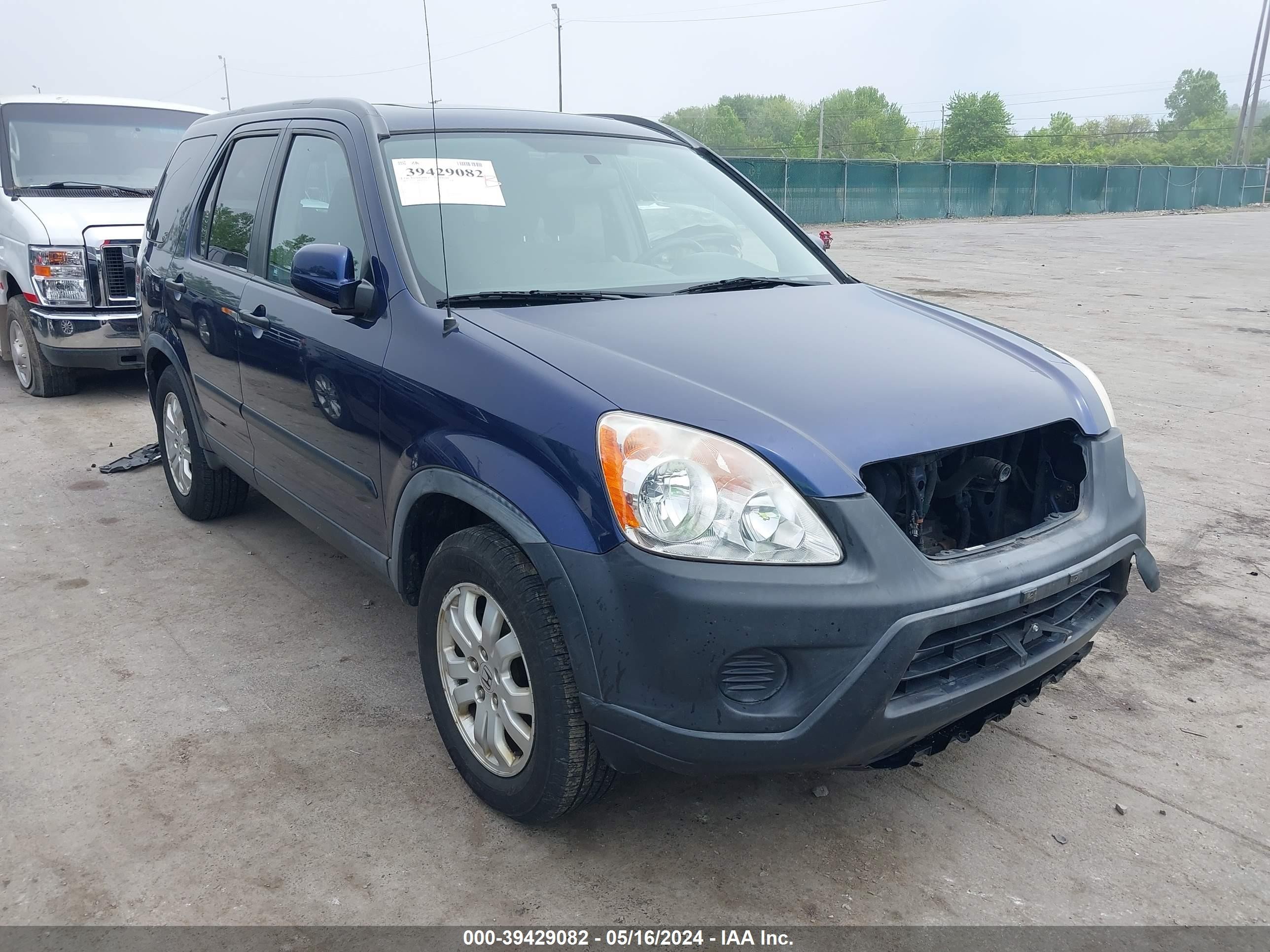 HONDA CR-V 2005 jhlrd78805c042644