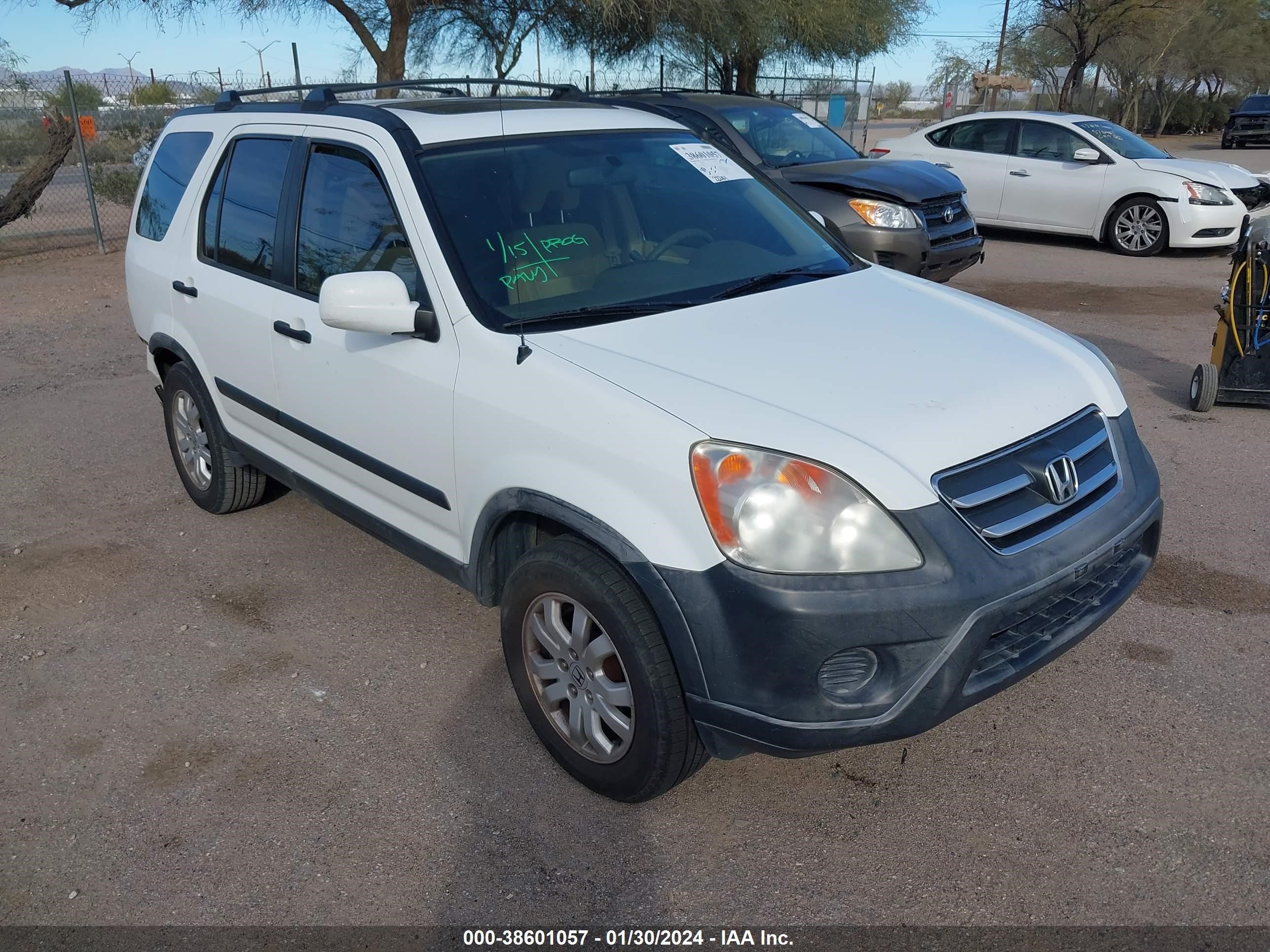 HONDA CR-V 2005 jhlrd78815c015923