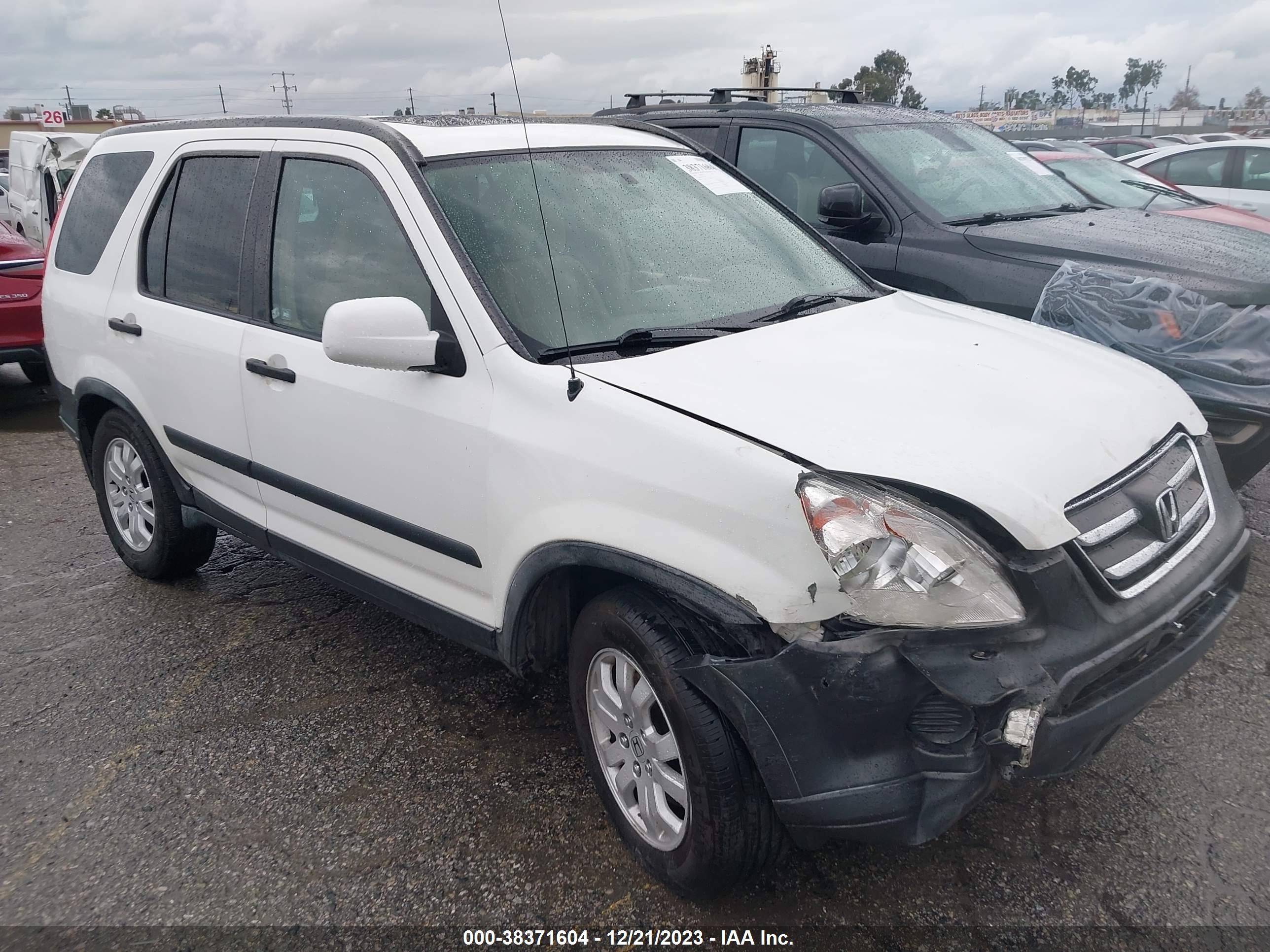 HONDA CR-V 2005 jhlrd78825c029832