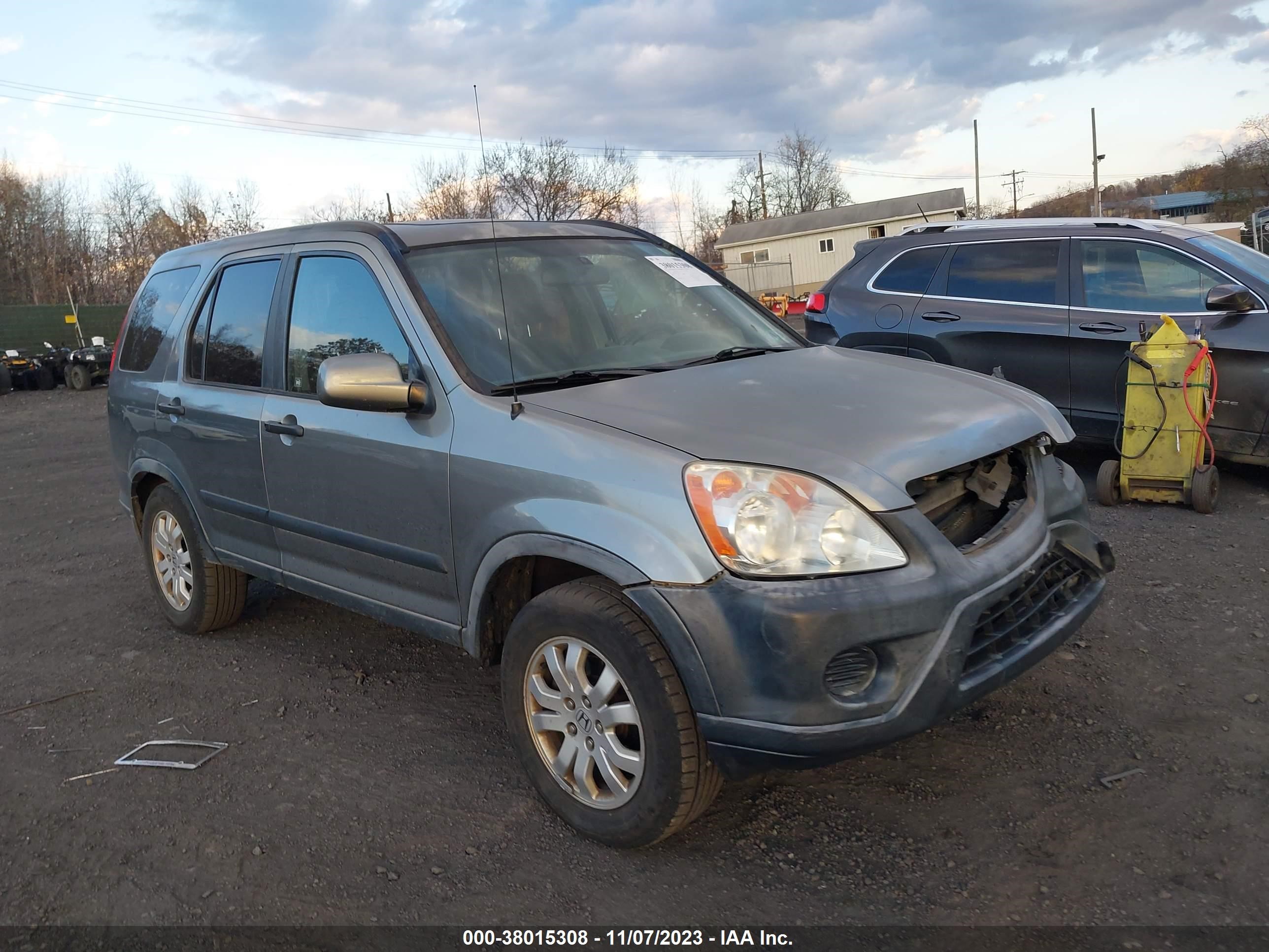 HONDA CR-V 2005 jhlrd78835c041567