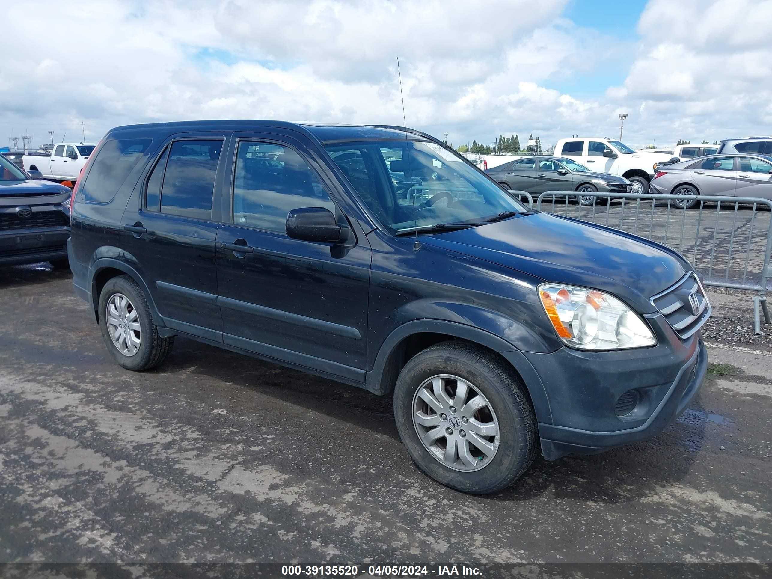 HONDA CR-V 2005 jhlrd78845c023644