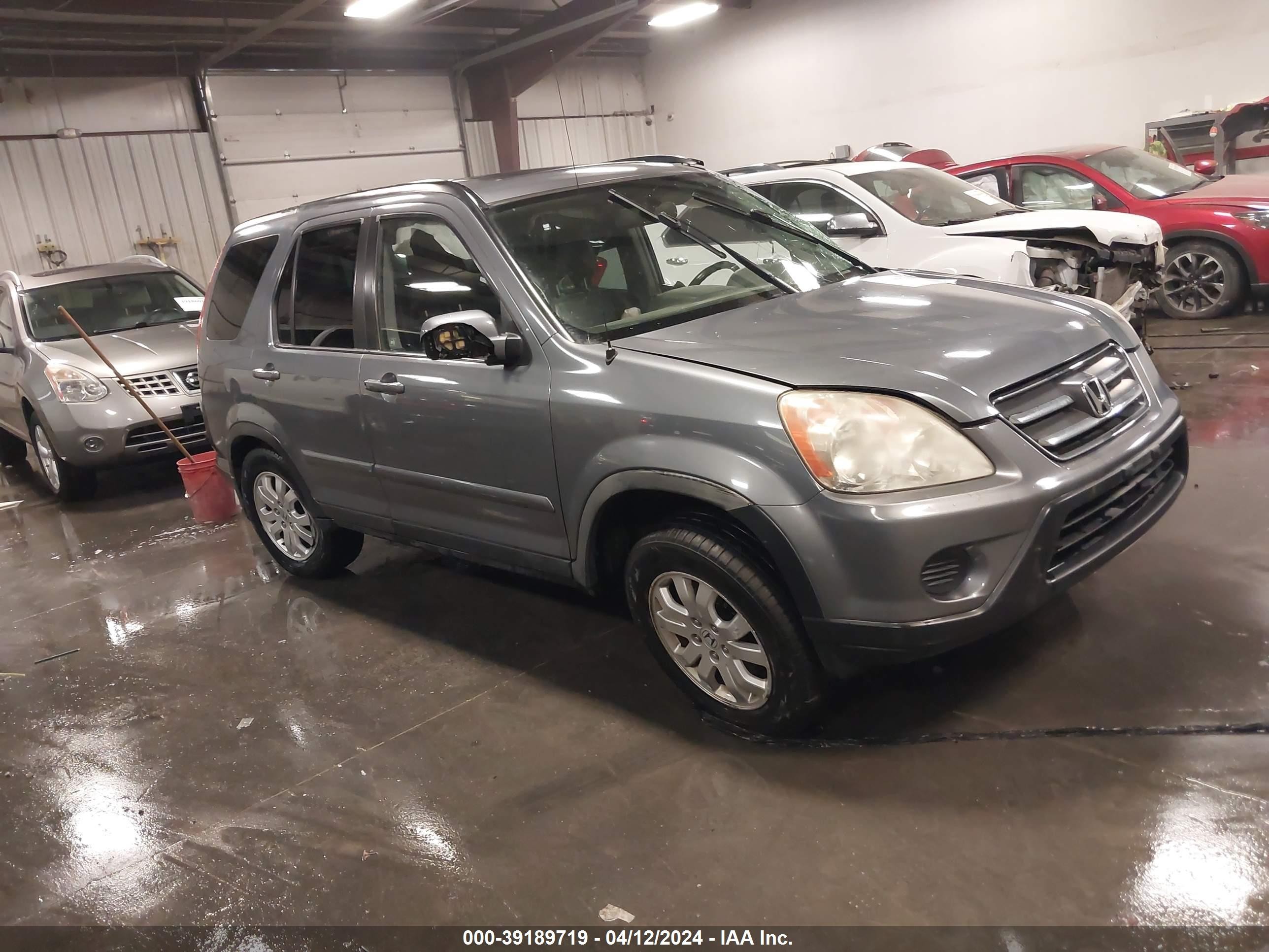 HONDA CR-V 2005 jhlrd78975c064360