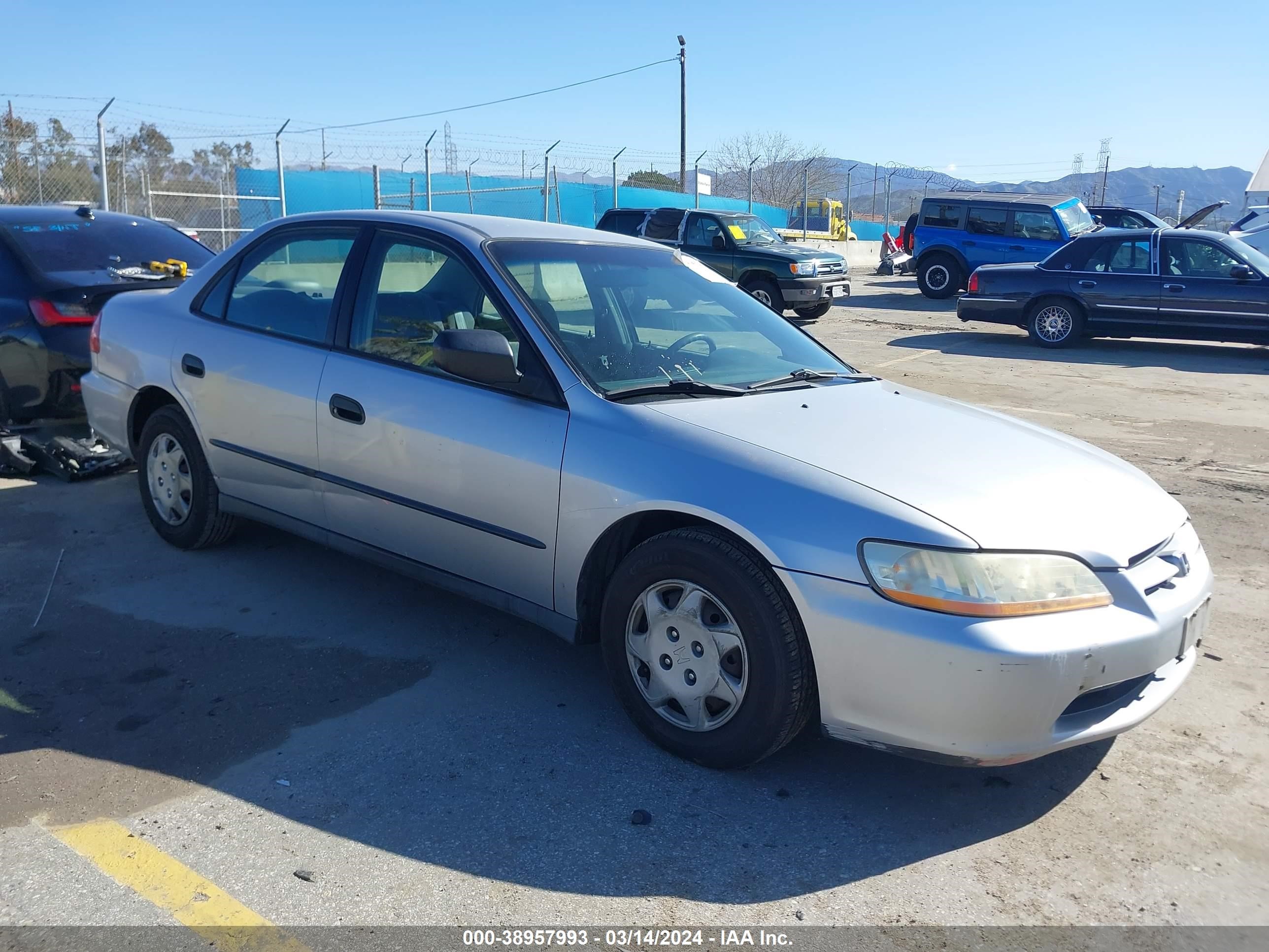 HONDA ACCORD 2000 jhmcf8643yc000149