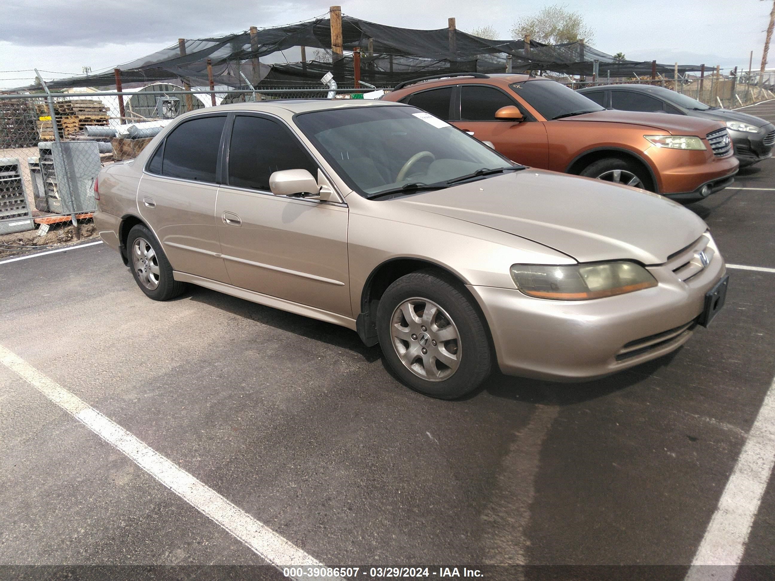 HONDA ACCORD 2002 jhmcg66812c029404