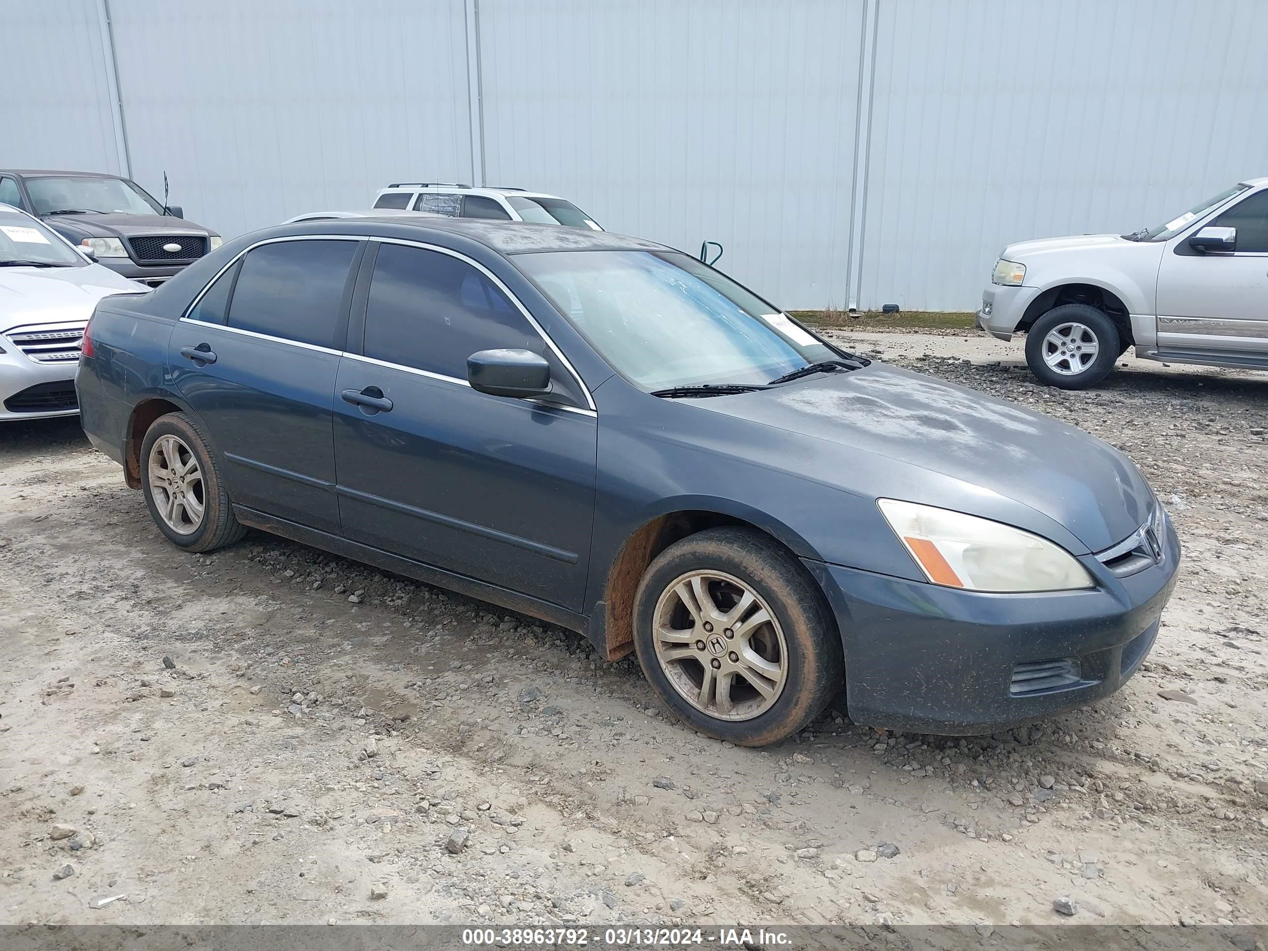 HONDA ACCORD 2007 jhmcm56307c011006