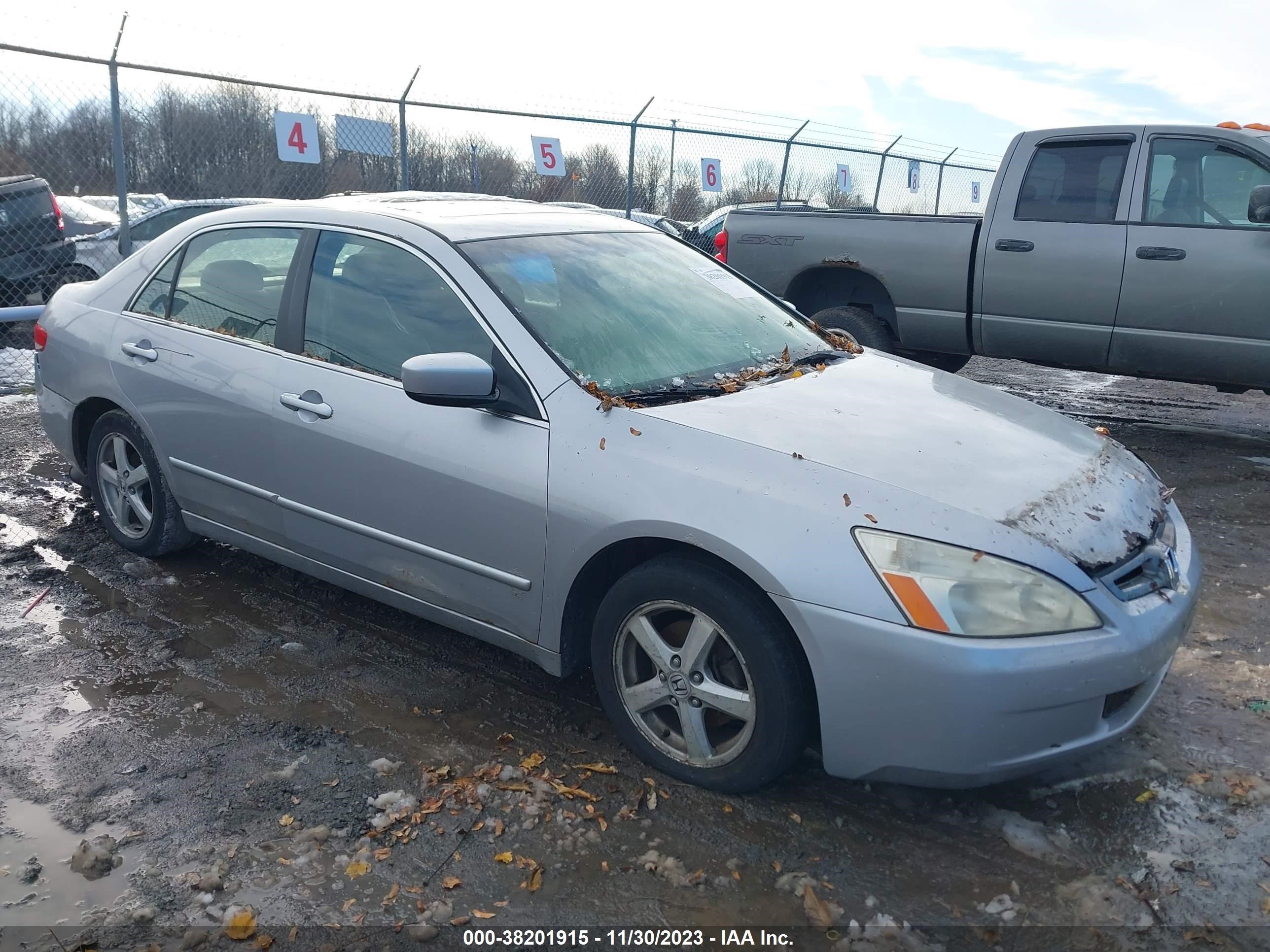 HONDA ACCORD 2003 jhmcm56643c031229