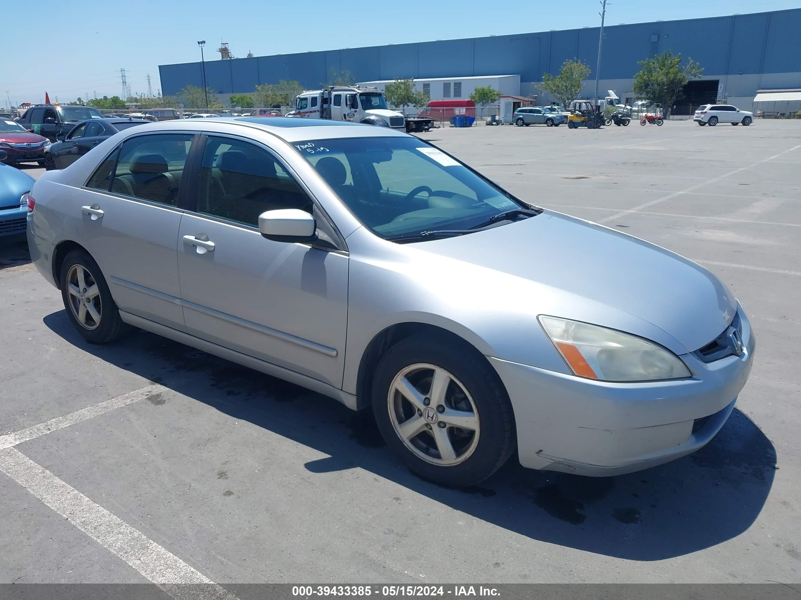 HONDA ACCORD 2004 jhmcm56674c027404