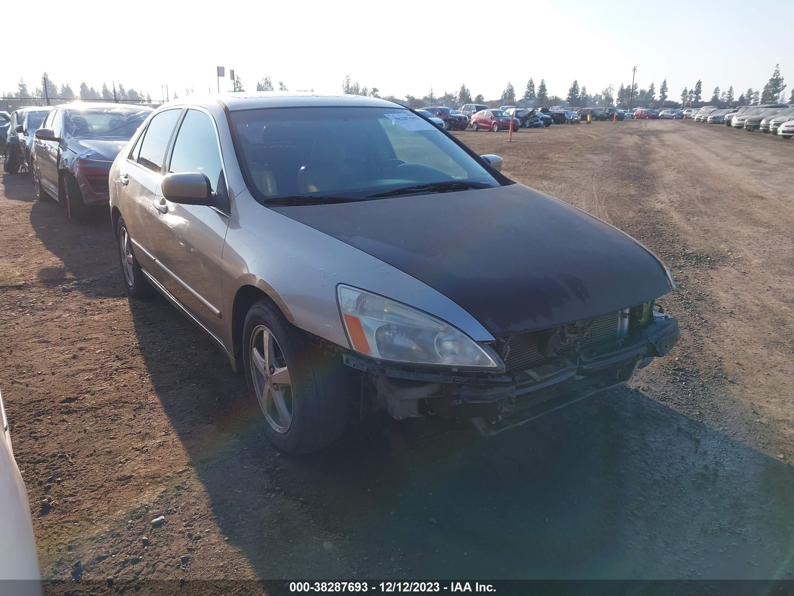 HONDA ACCORD 2004 jhmcm56824c008101