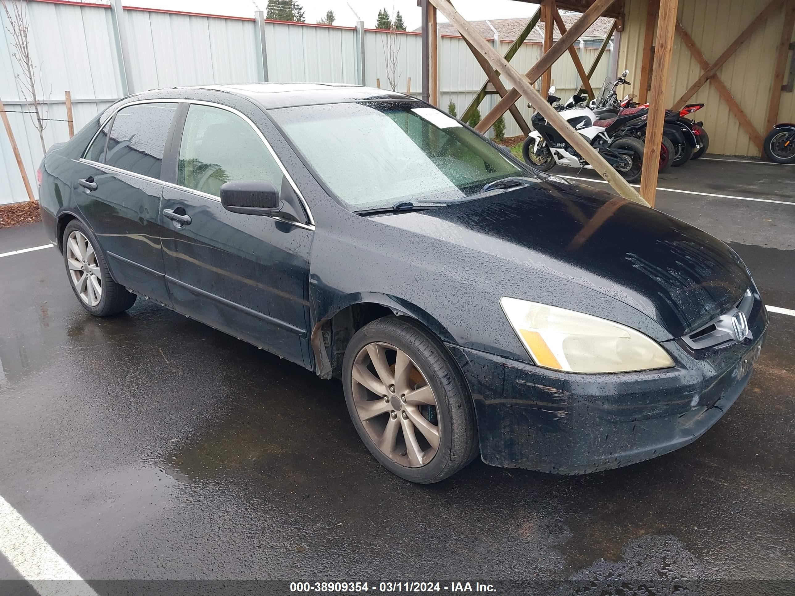 HONDA ACCORD 2004 jhmcm56854c035423