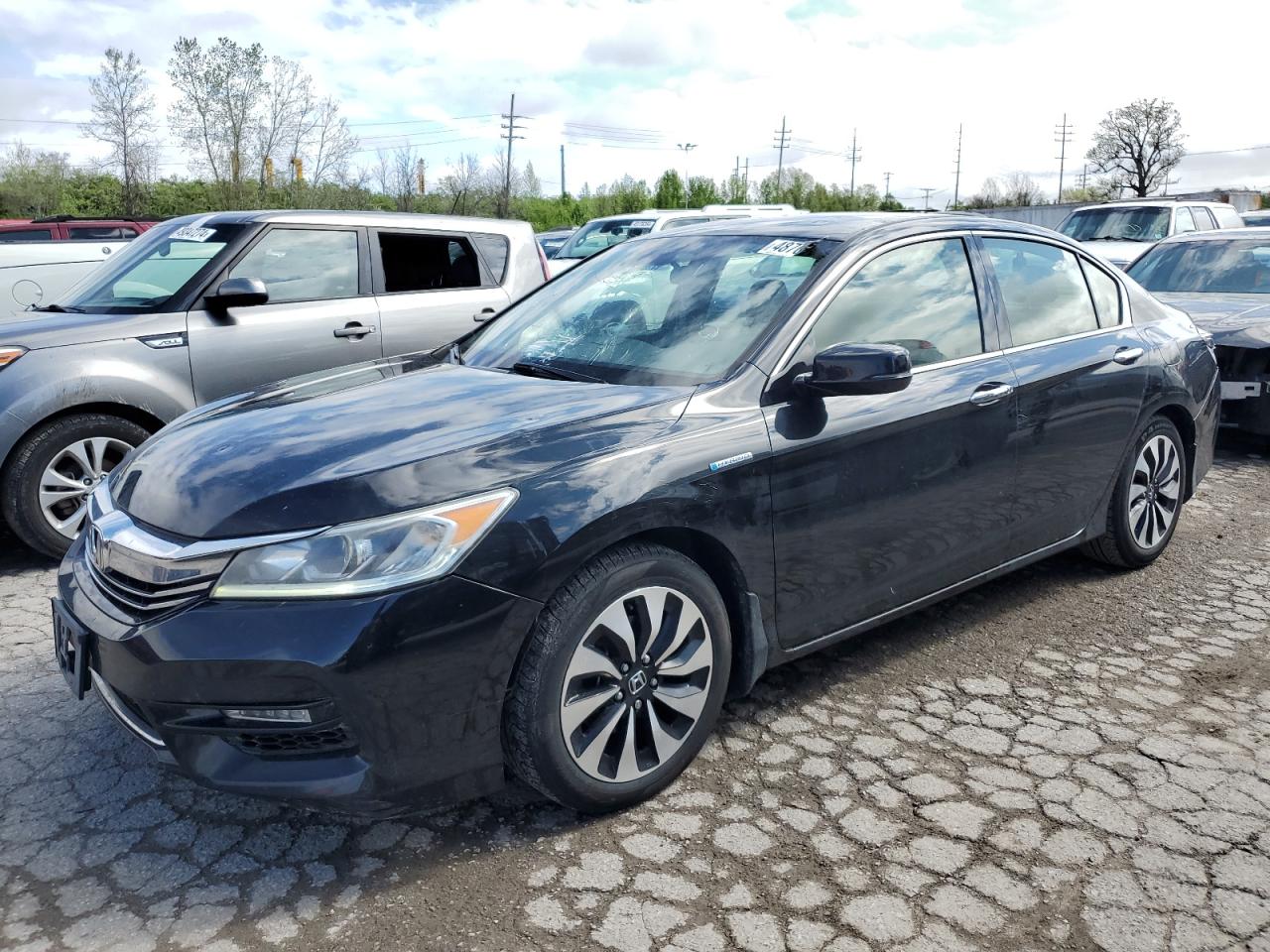 HONDA ACCORD 2017 jhmcr6f31hc012674