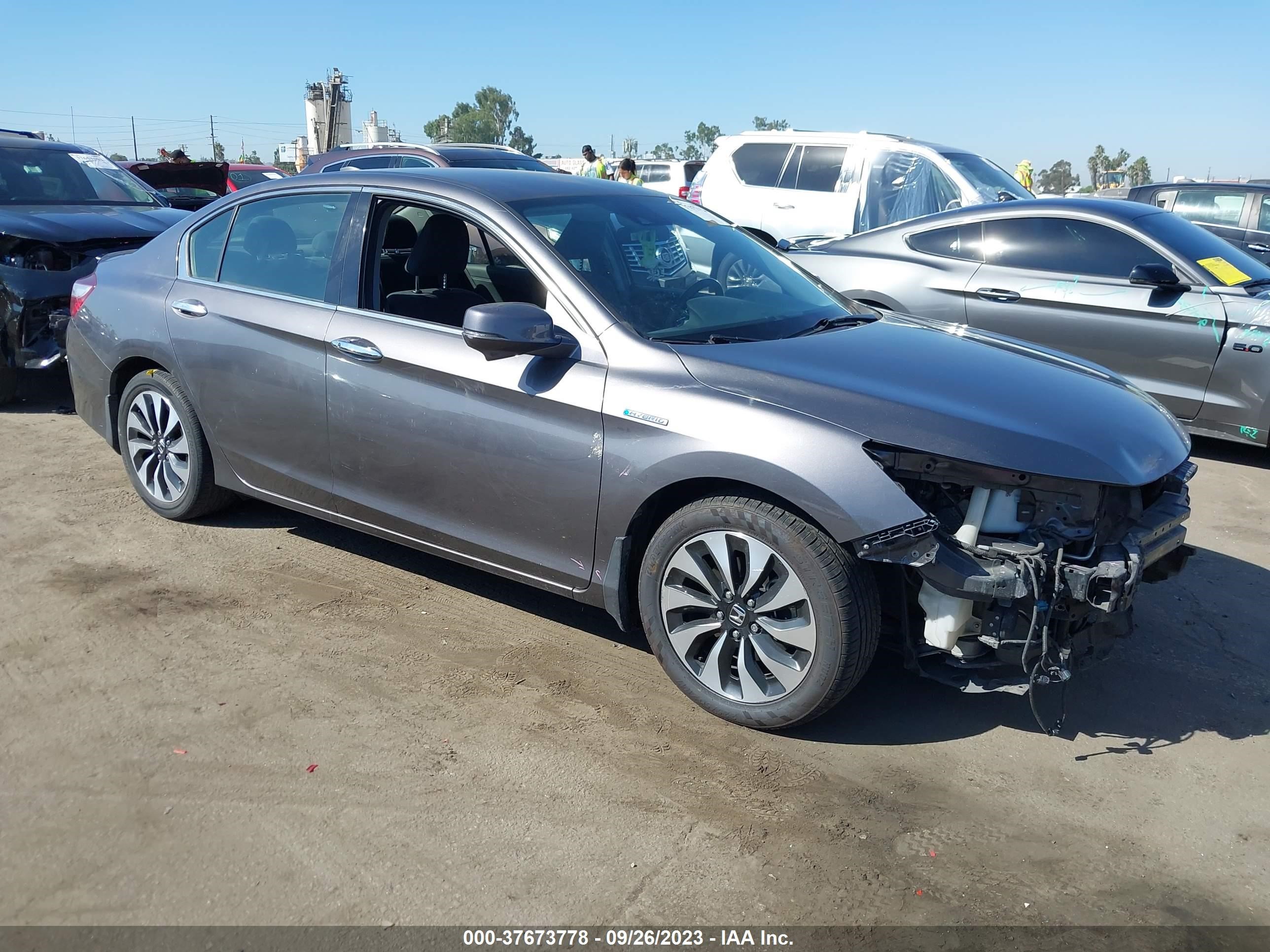 HONDA ACCORD 2017 jhmcr6f37hc012386