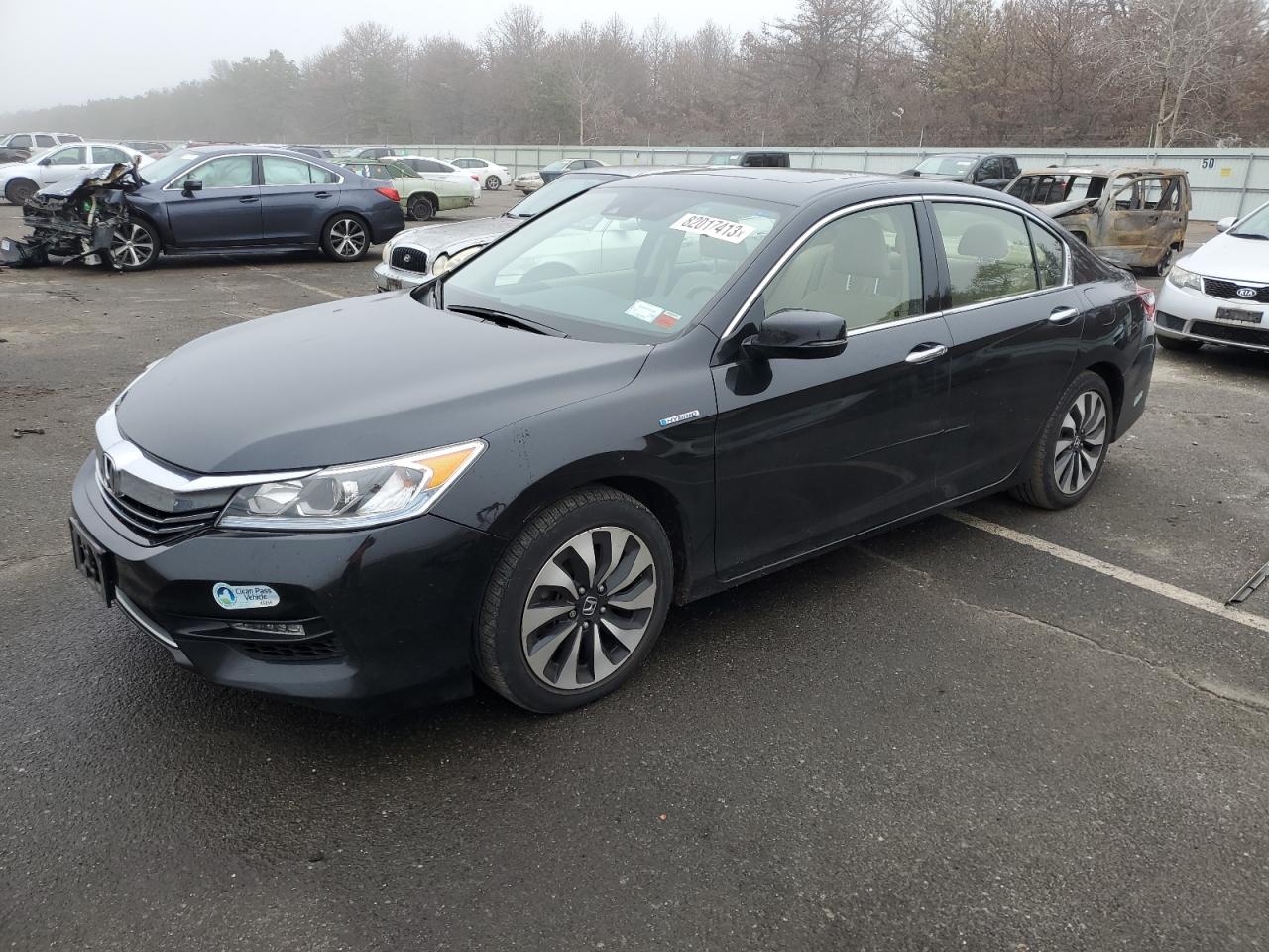 HONDA ACCORD 2017 jhmcr6f52hc012328