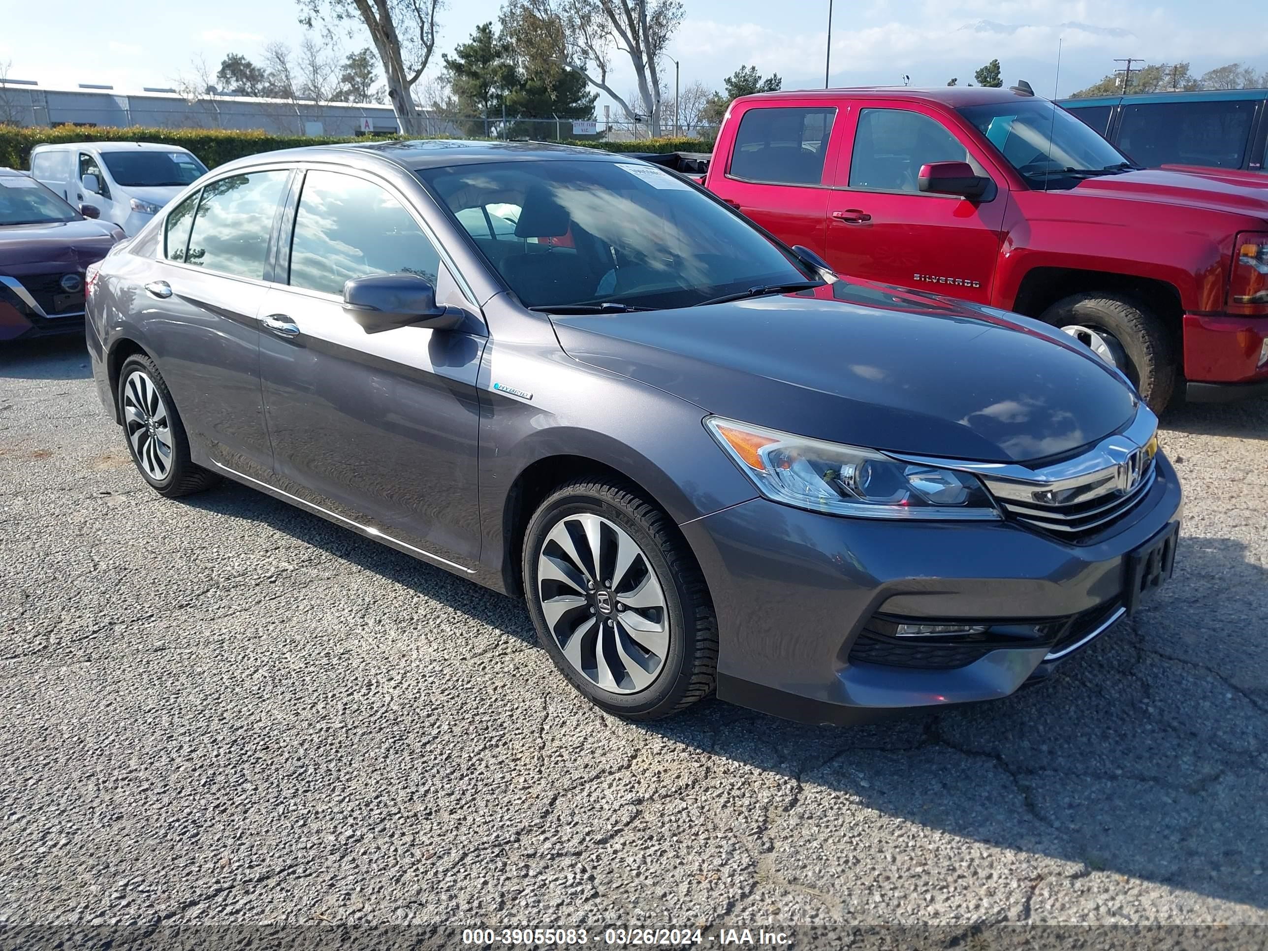 HONDA ACCORD 2017 jhmcr6f53hc027839