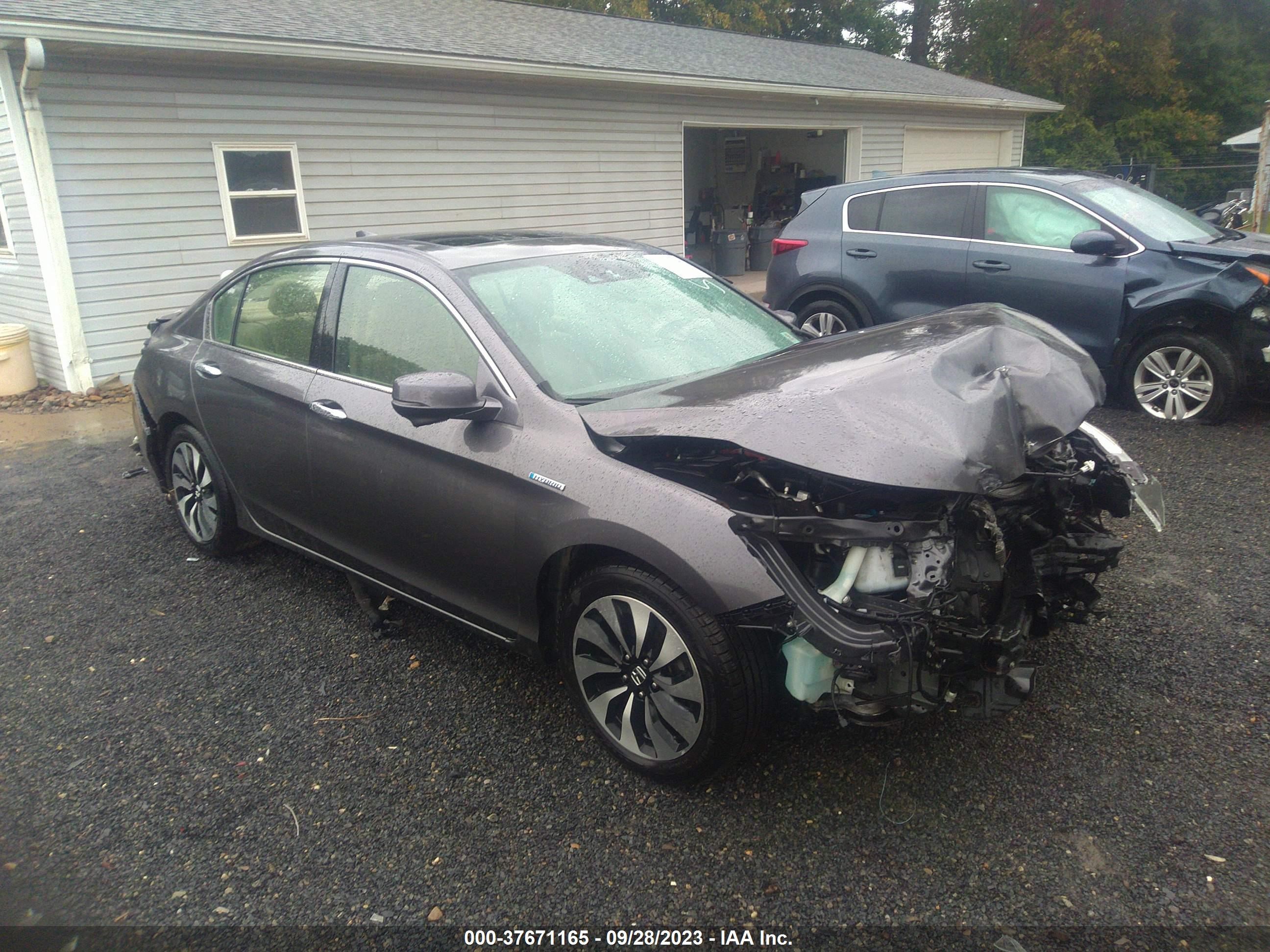 HONDA ACCORD 2017 jhmcr6f5xhc014523