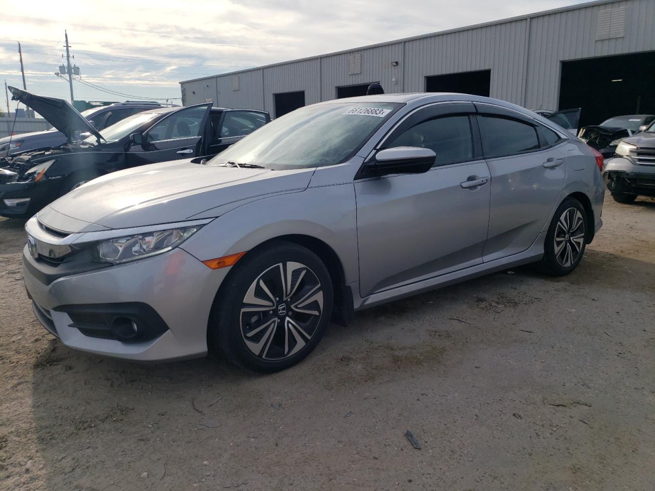 HONDA CIVIC 2018 jhmfc1f7xjx013812