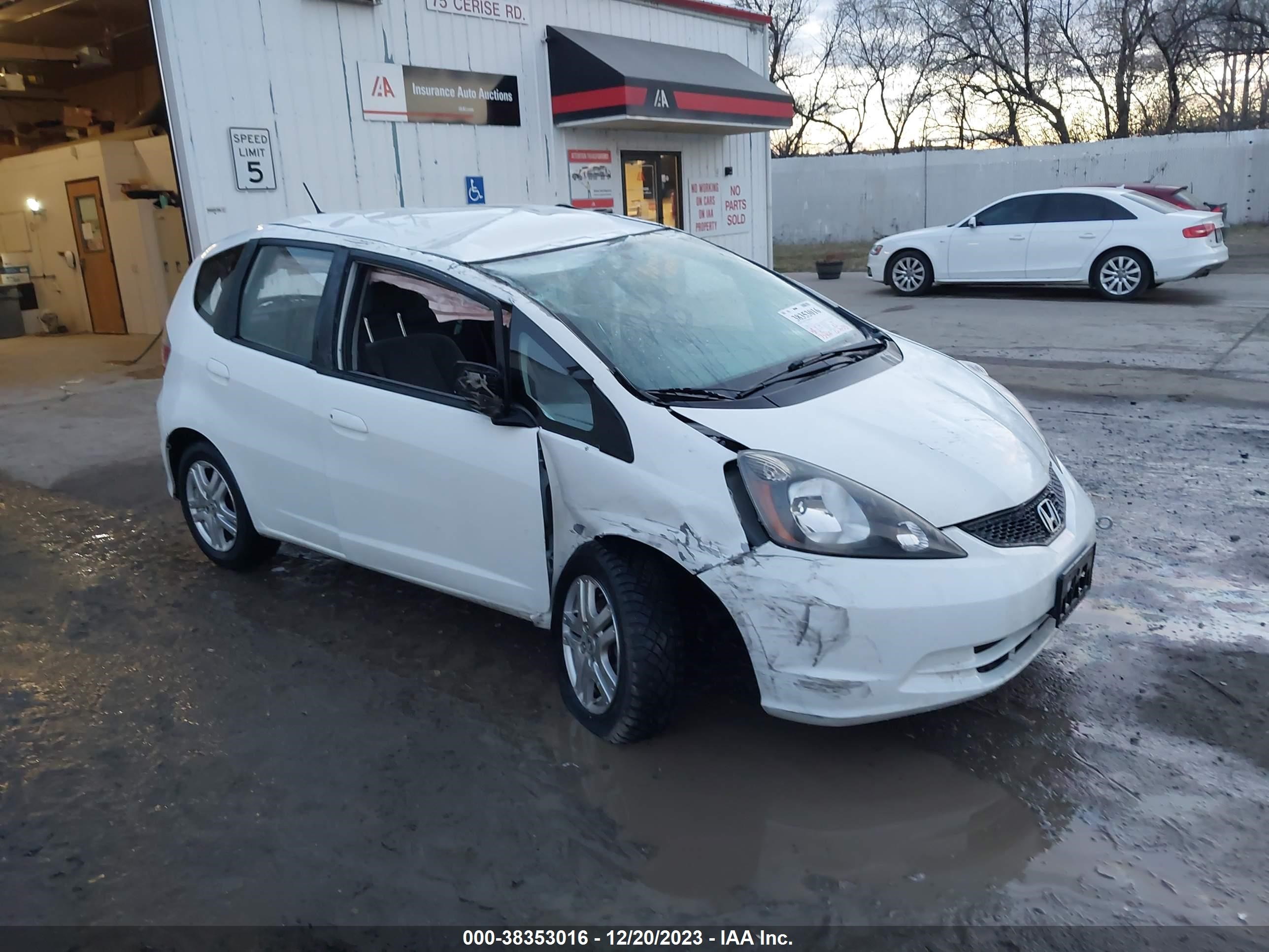 HONDA FIT 2010 jhmge8h27as006192