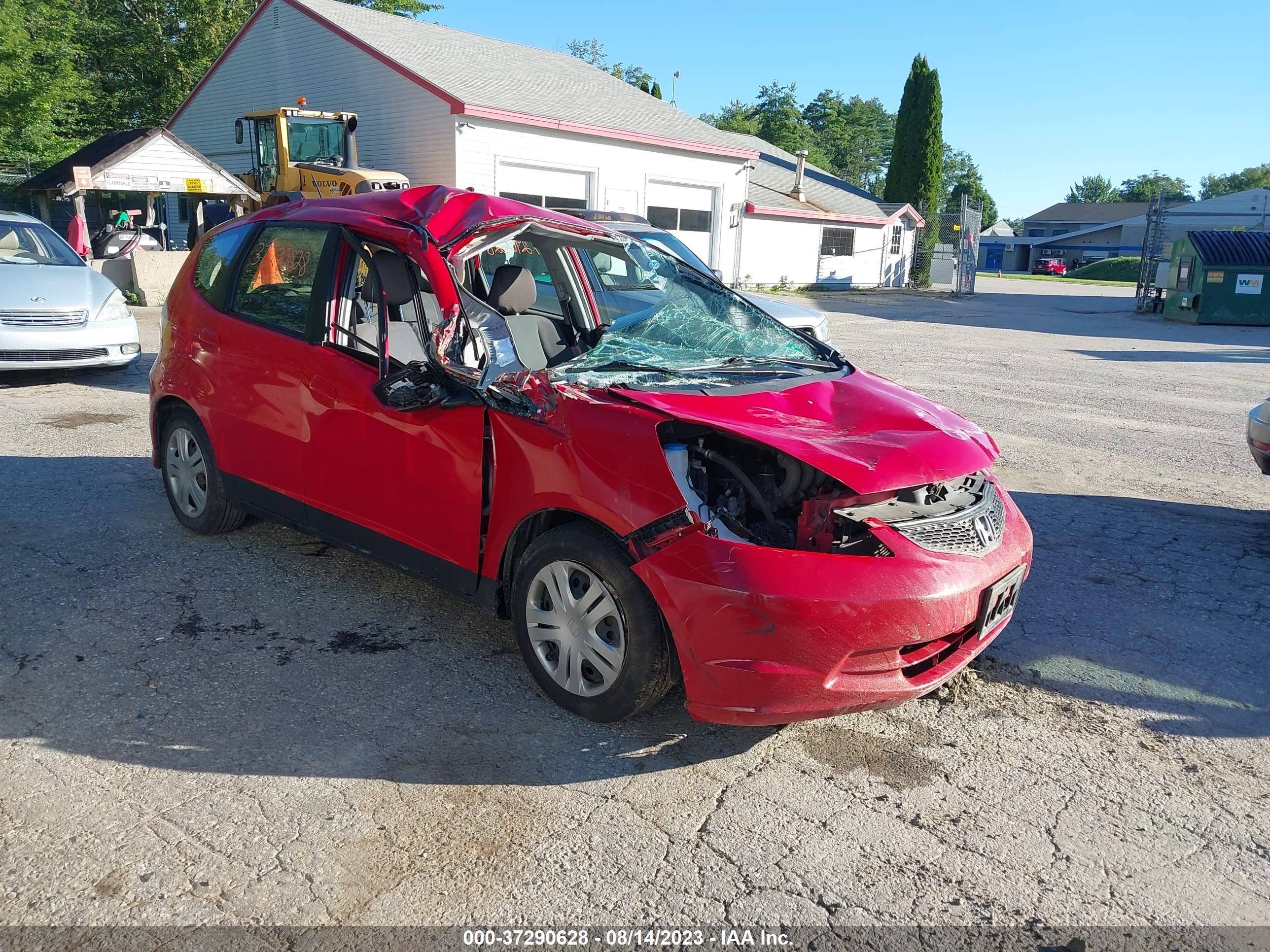 HONDA FIT 2011 jhmge8h34bc024654