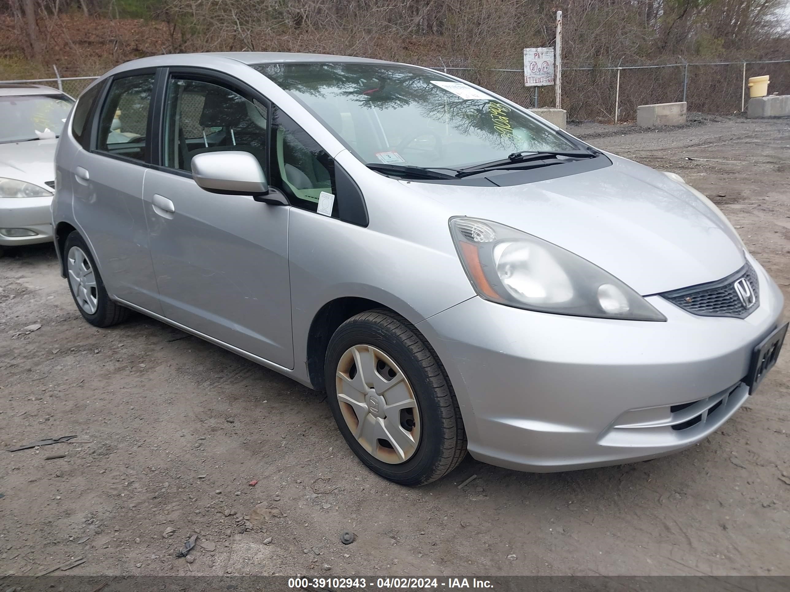 HONDA FIT 2013 jhmge8h39dc024054