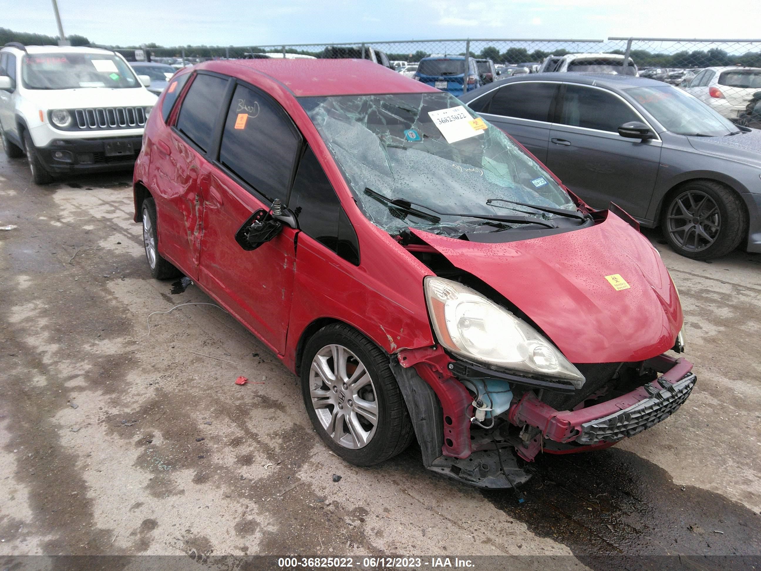 HONDA FIT 2011 jhmge8h54bc001568