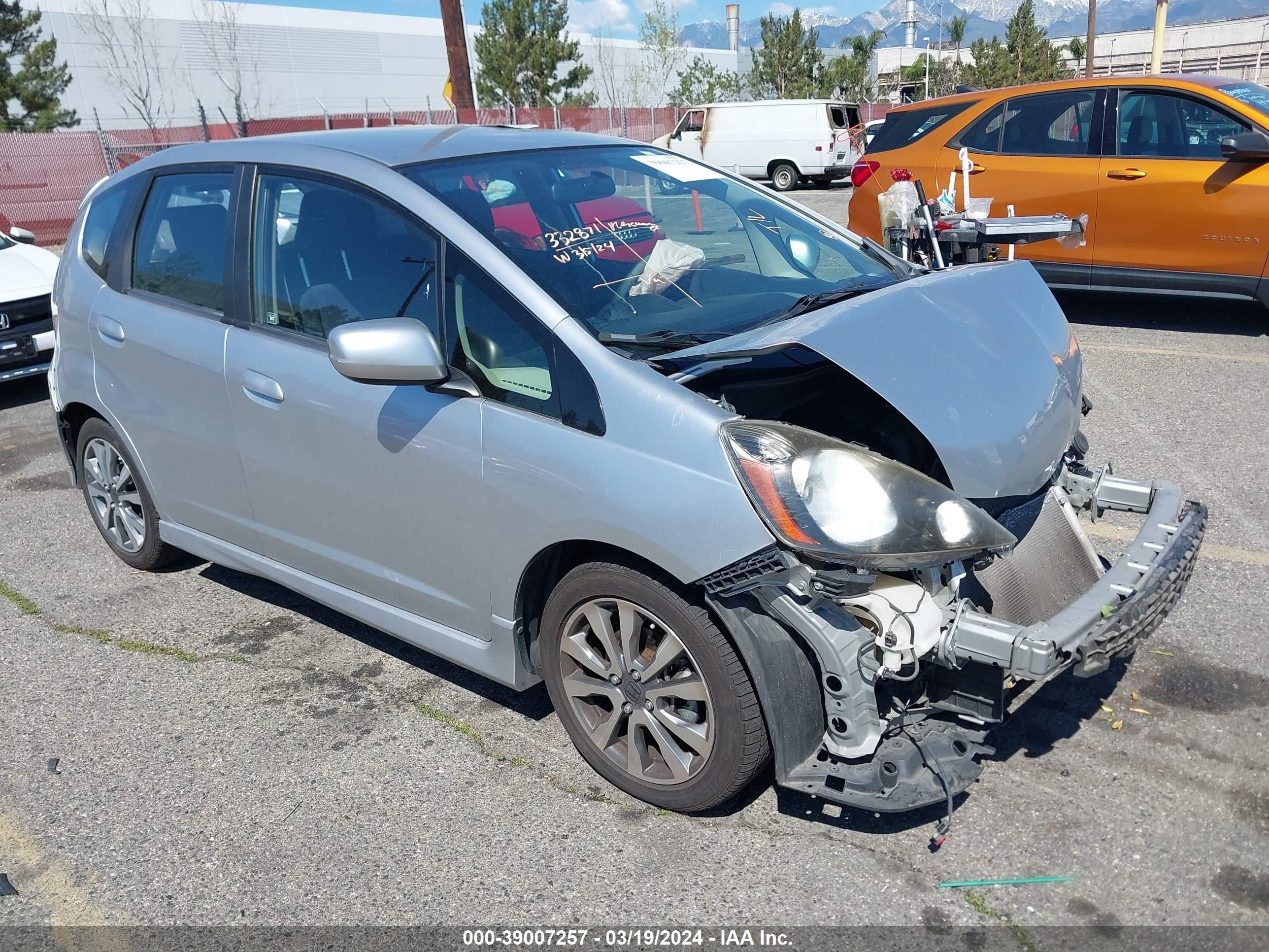 HONDA FIT 2013 jhmge8h54dc034475