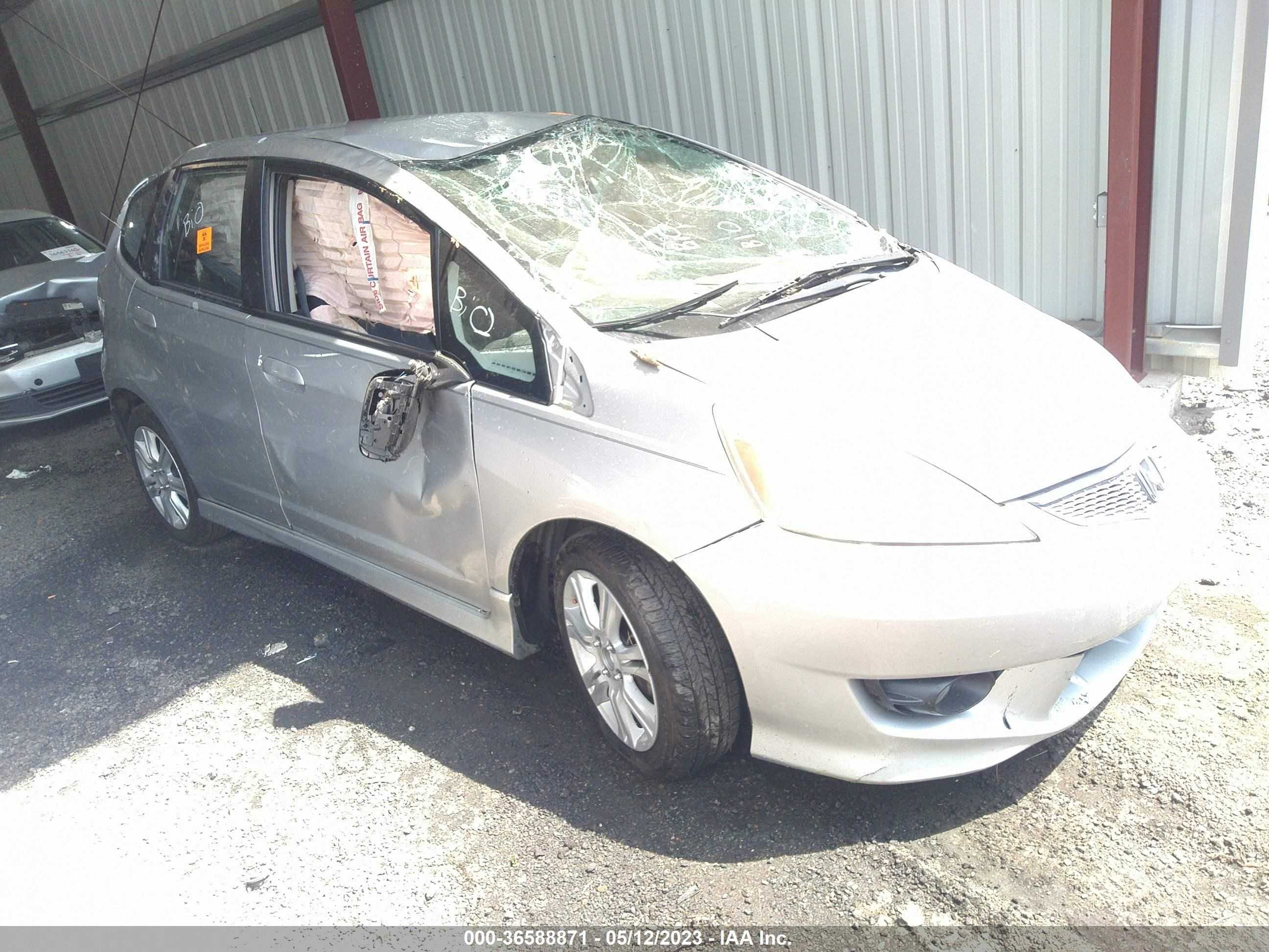 HONDA FIT 2011 jhmge8h5xbc014194