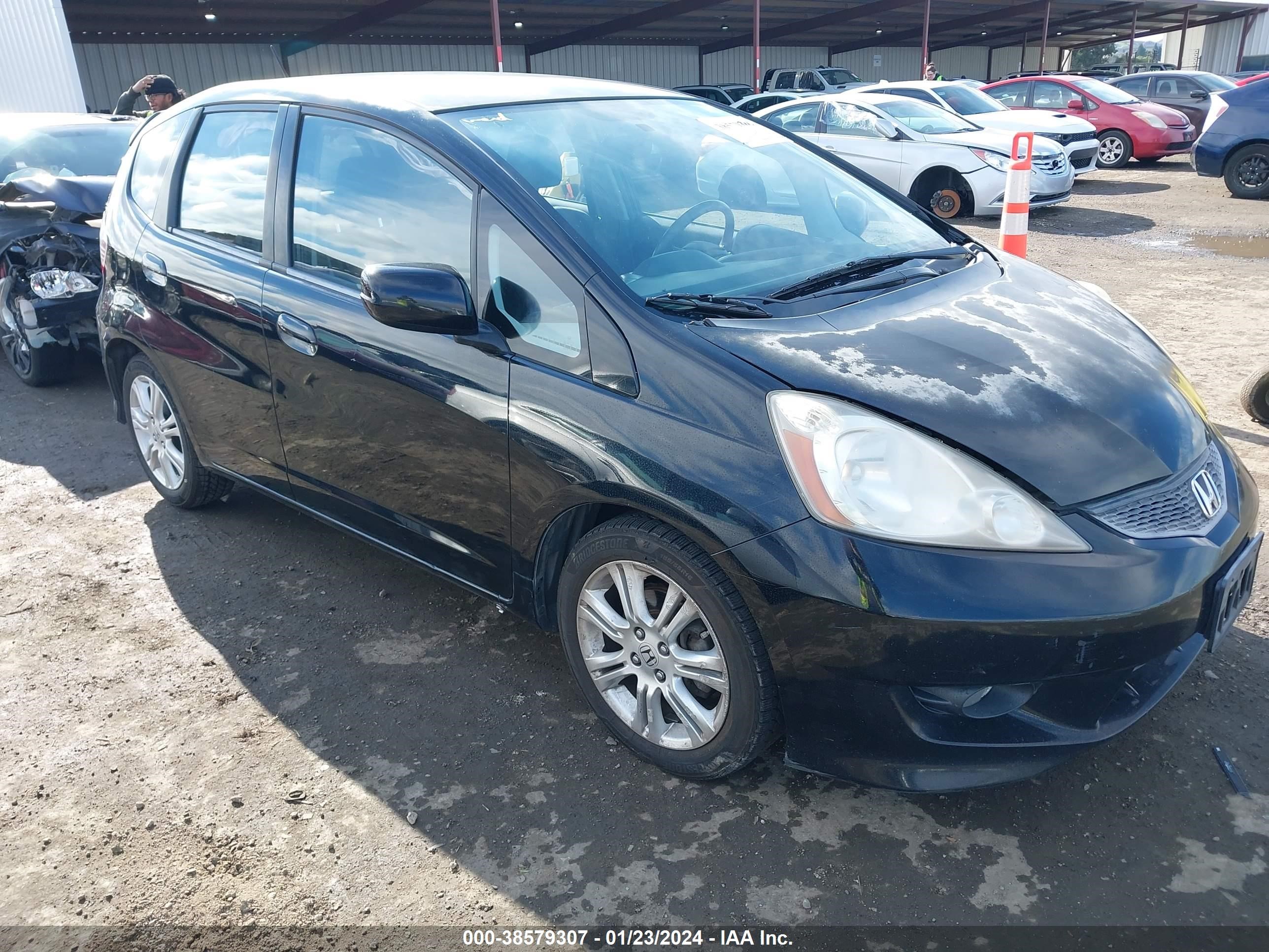 HONDA FIT 2011 jhmge8h66bs001585