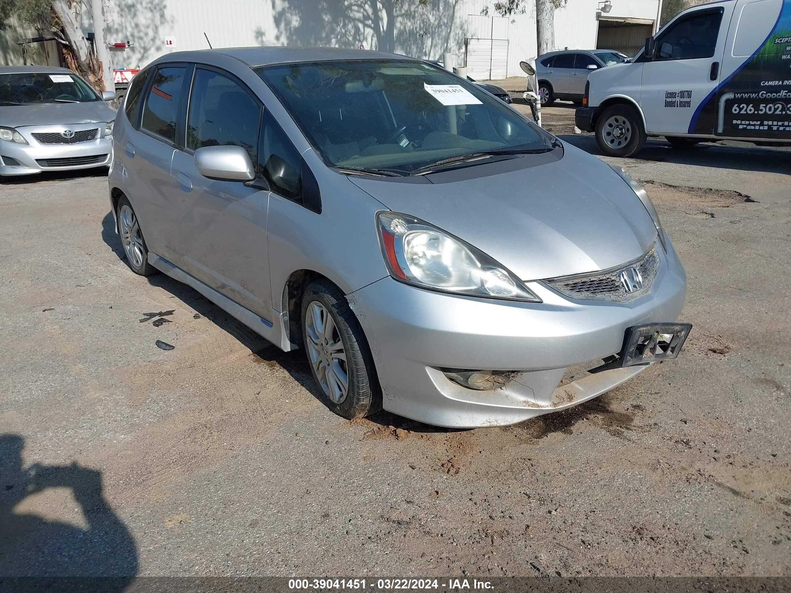 HONDA FIT 2011 jhmge8h68bc022531