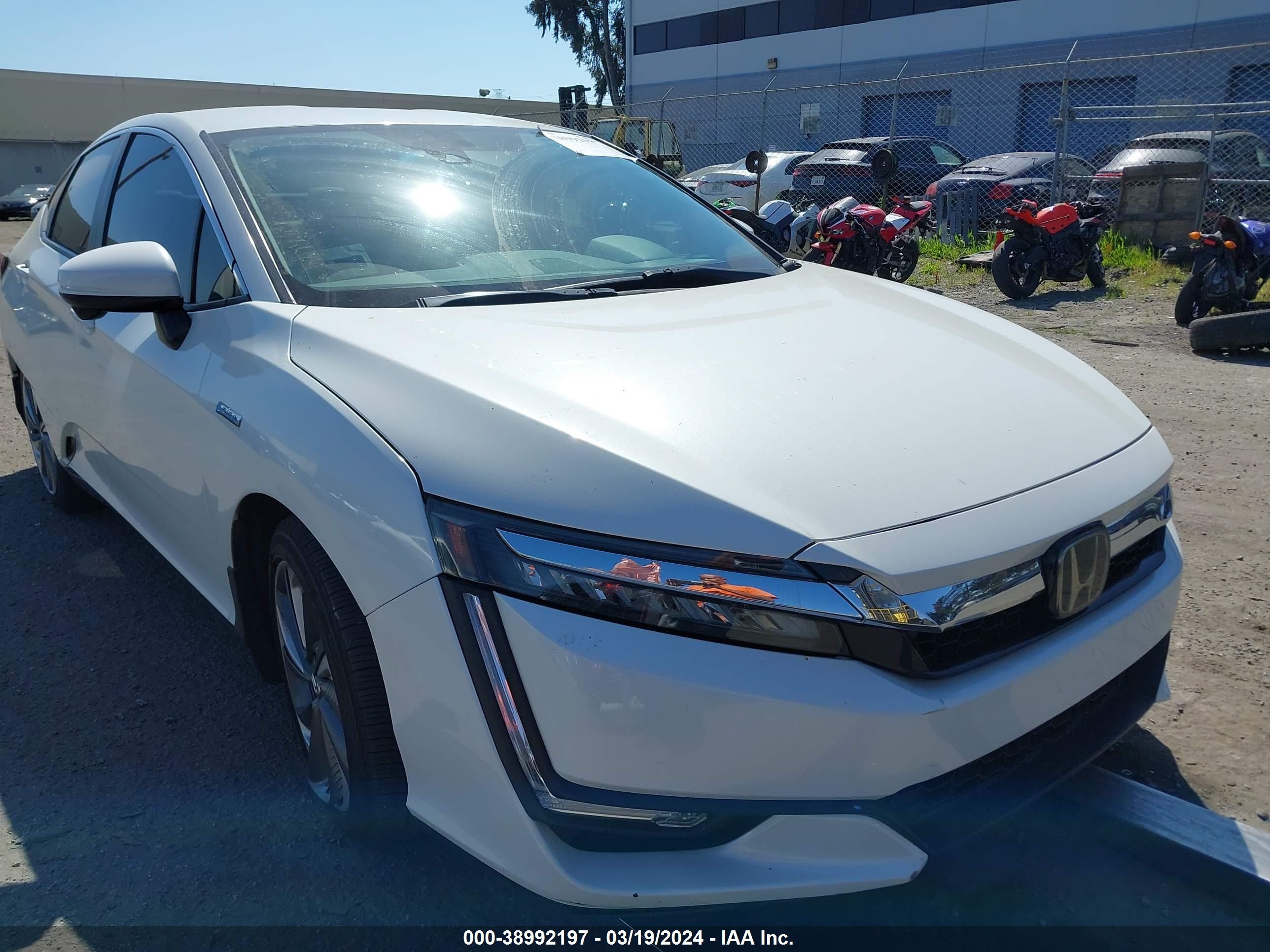 HONDA CLARITY 2018 jhmzc5f36jc006879