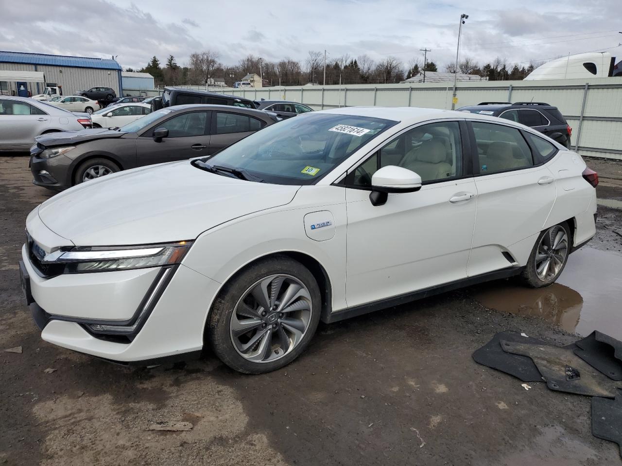 HONDA CLARITY 2018 jhmzc5f37jc008348