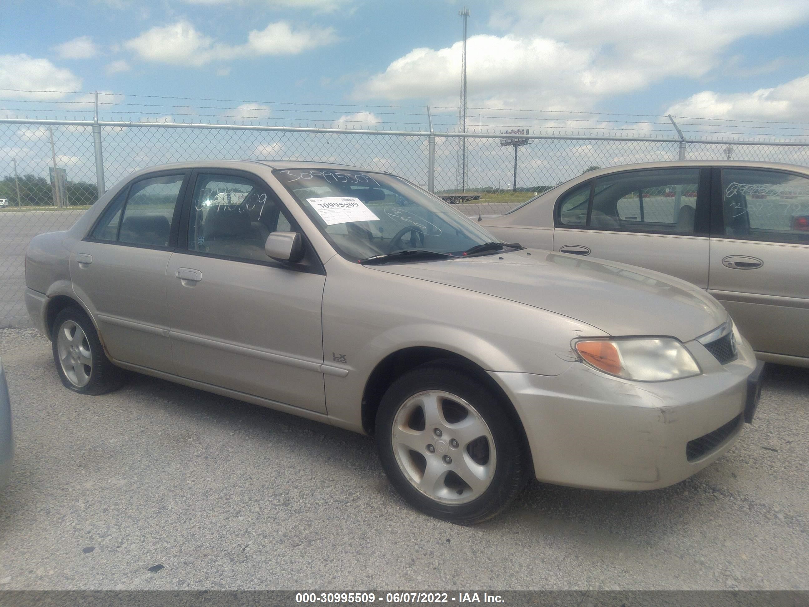 MAZDA PROTEGE 2001 jm1bj225310479770