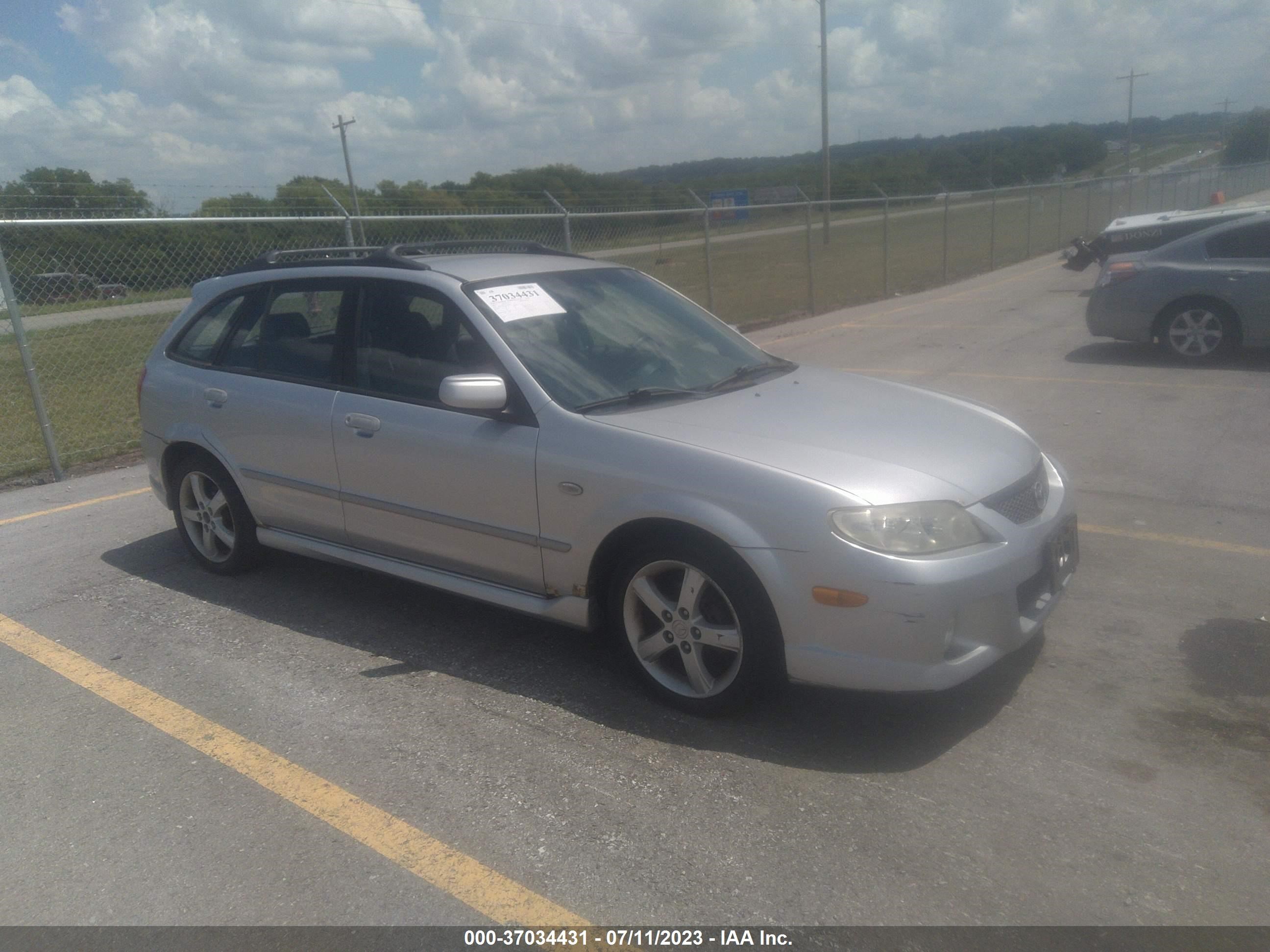 MAZDA 3 2003 jm1bj245731164786