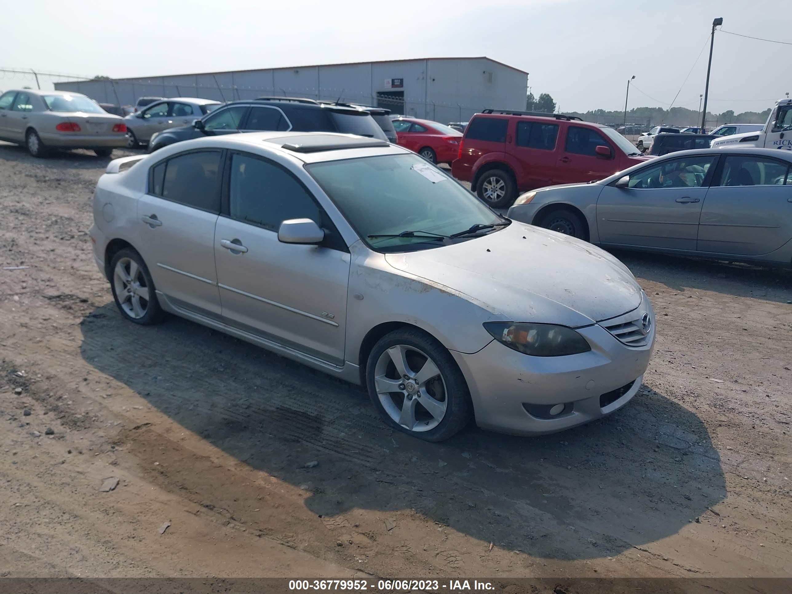 MAZDA 3 2004 jm1bk123041196523