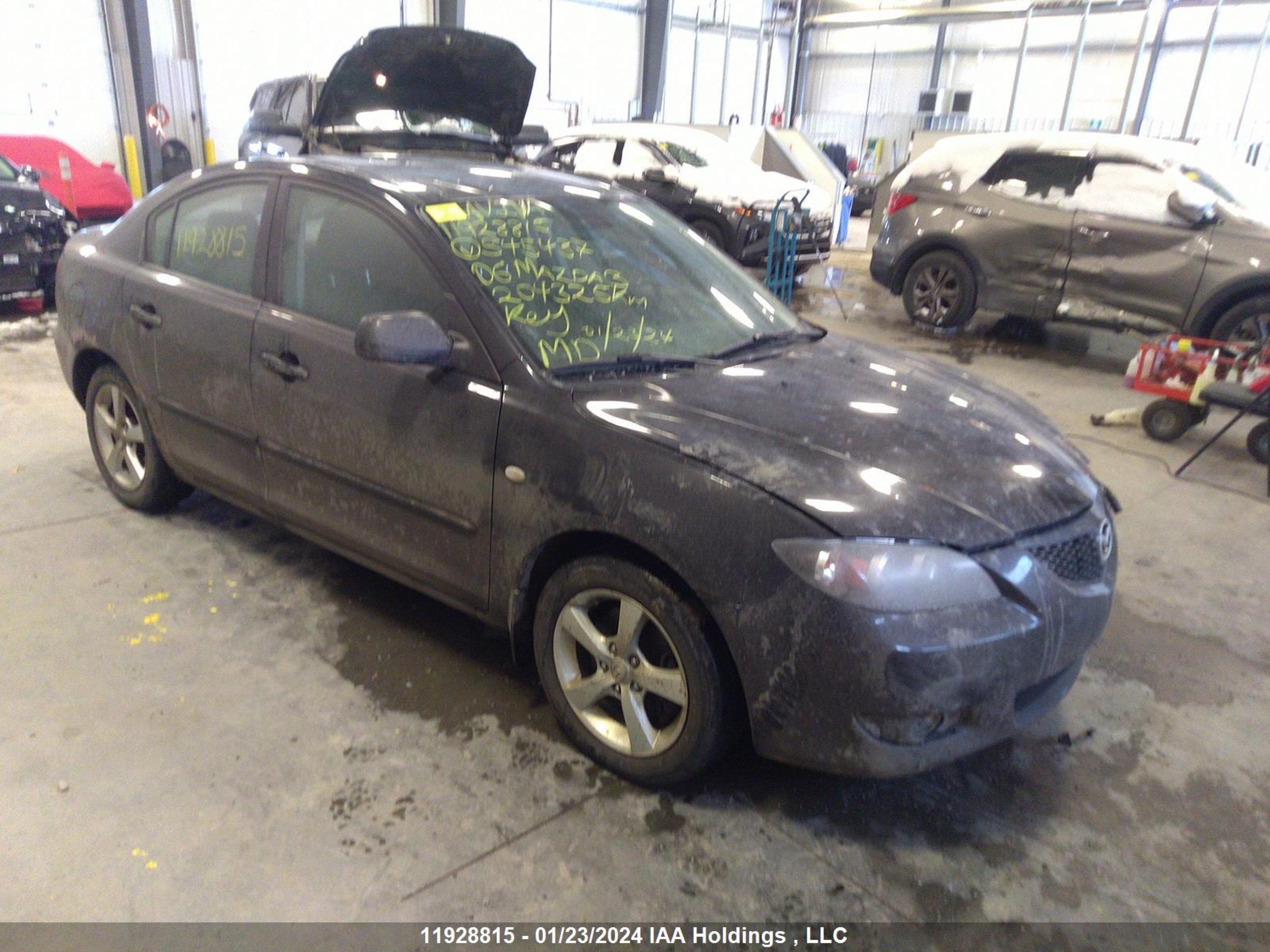 MAZDA 3 2006 jm1bk123761545437