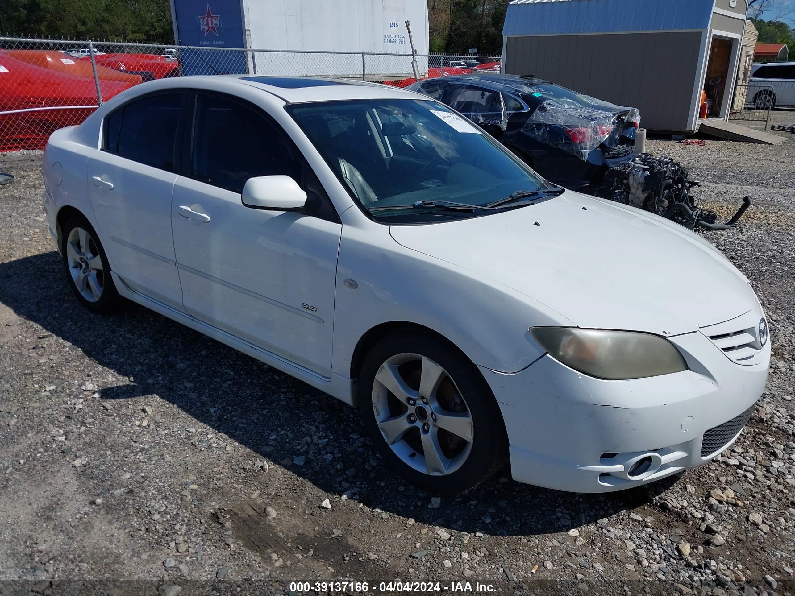 MAZDA 3 2005 jm1bk323251281375