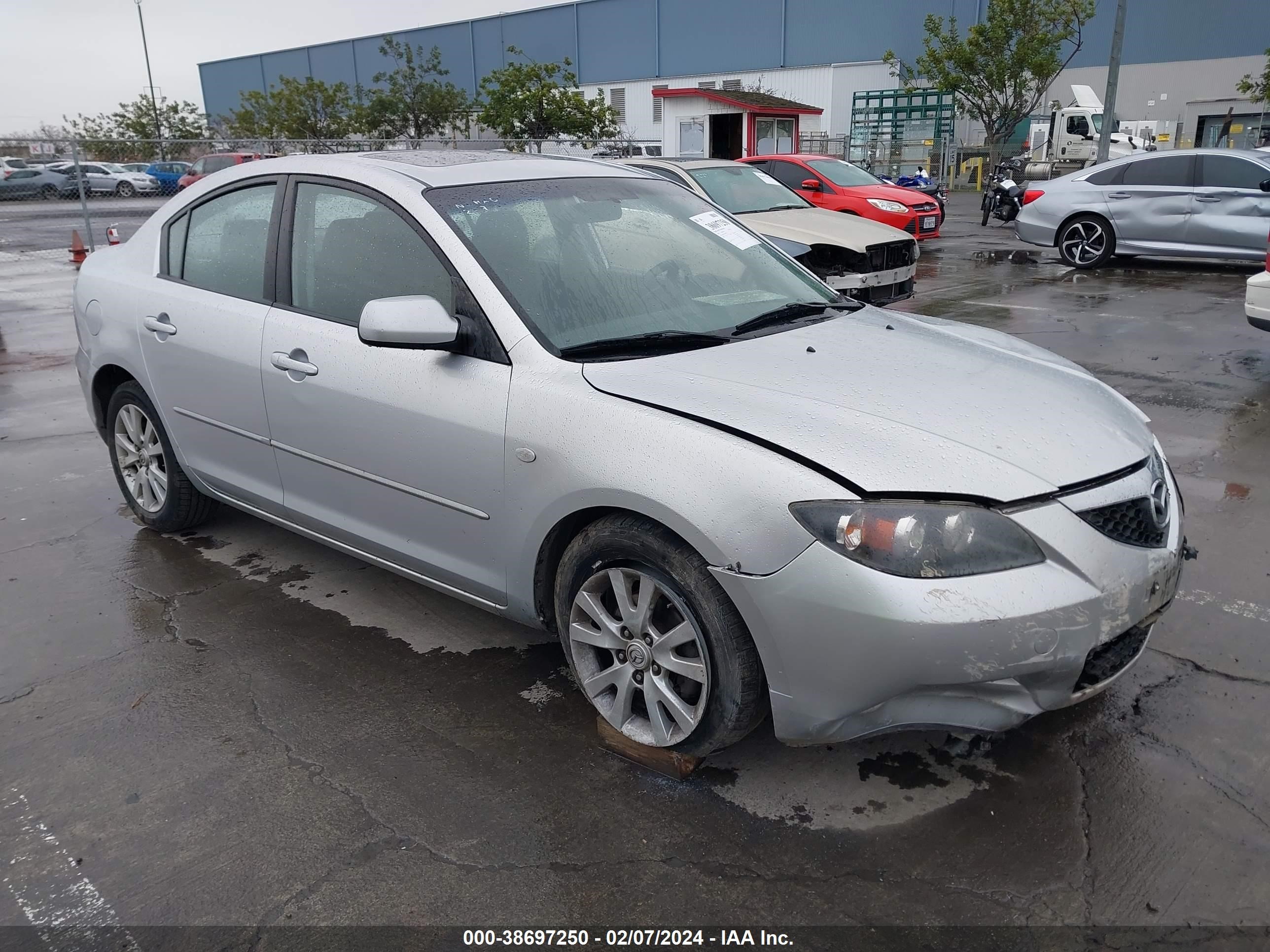 MAZDA 3 2008 jm1bk32g681878326