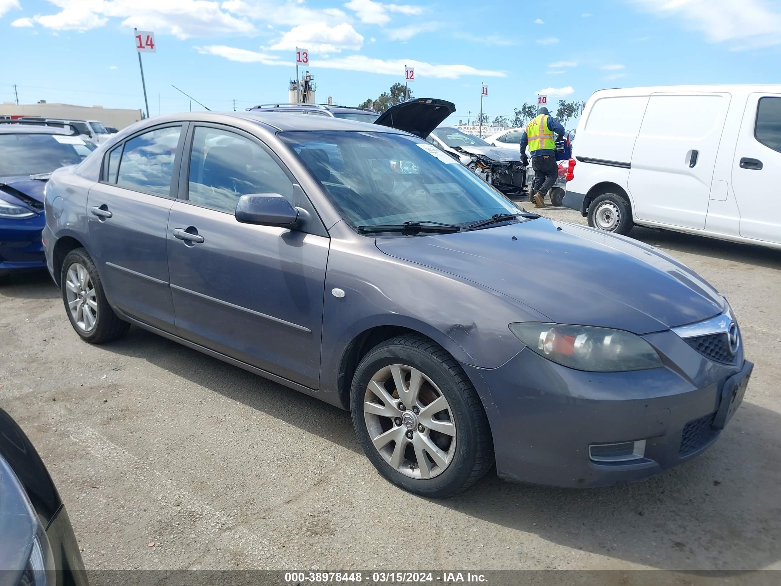 MAZDA 3 2008 jm1bk32gx81852523