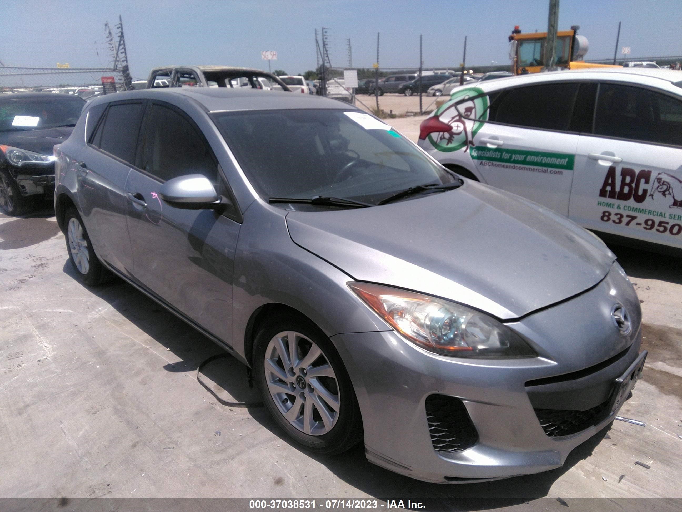 MAZDA 3 2013 jm1bl1m71d1721957