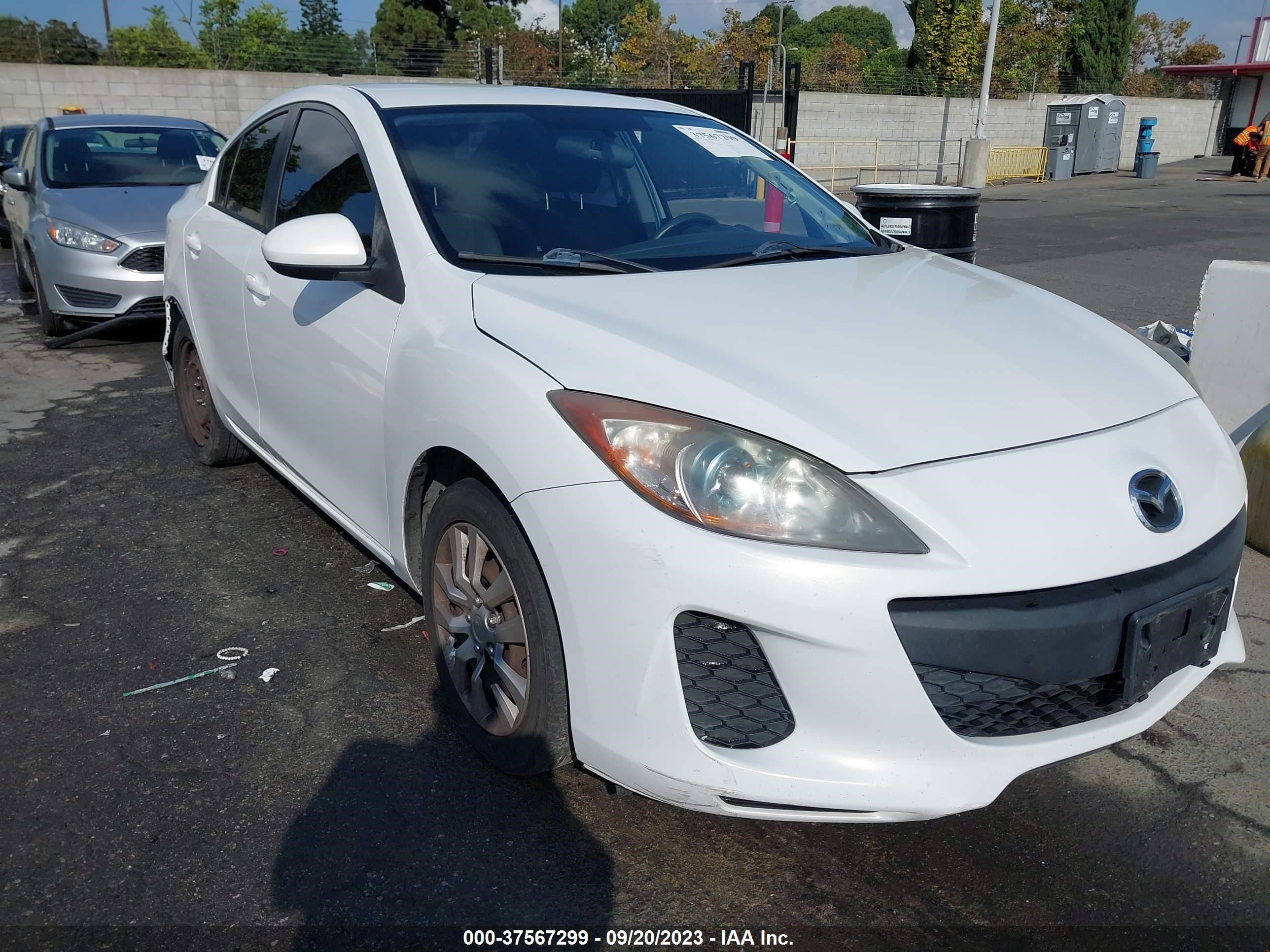 MAZDA 3 2013 jm1bl1tgxd1760581