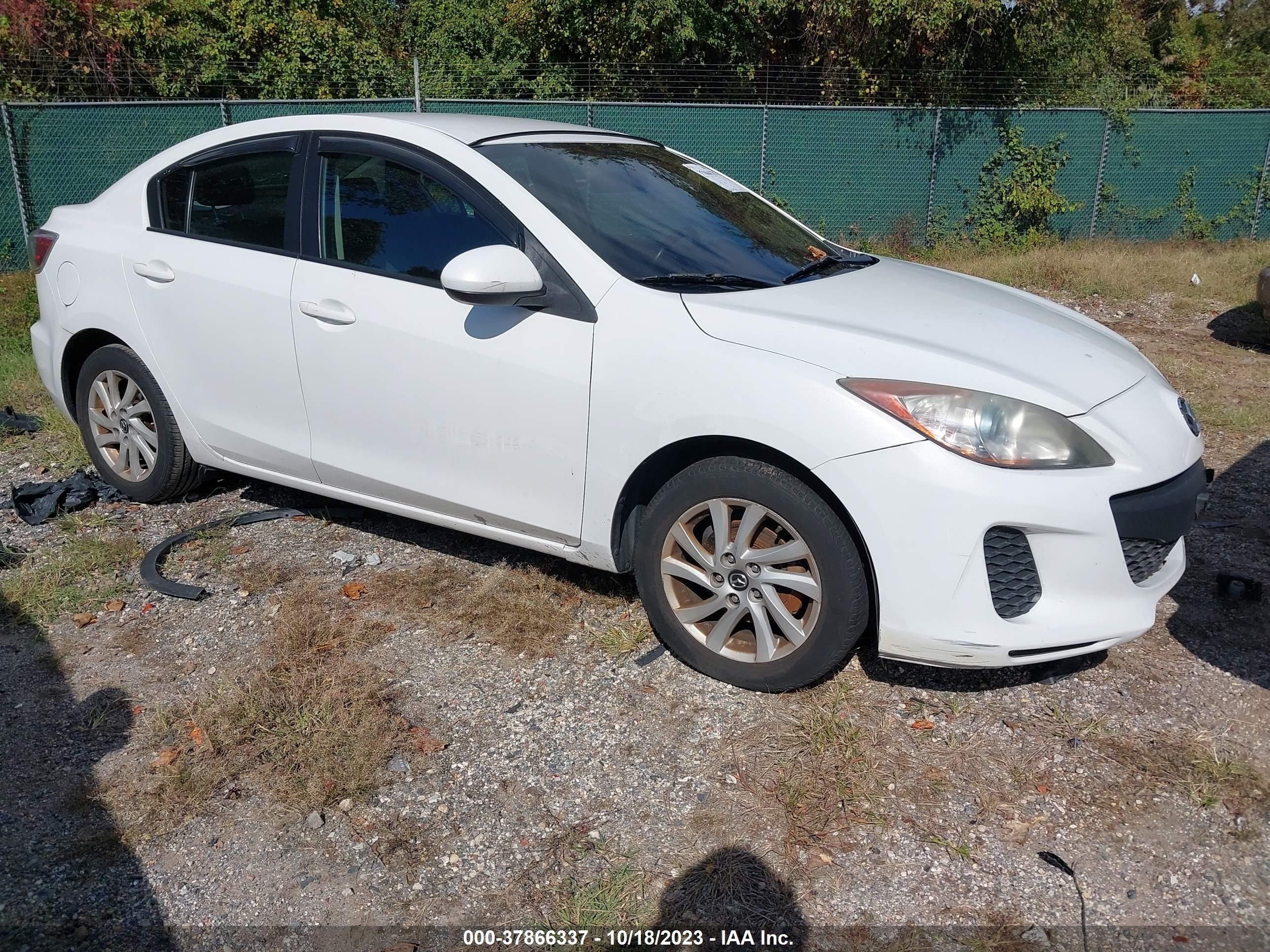 MAZDA 3 2013 jm1bl1u85d1702546