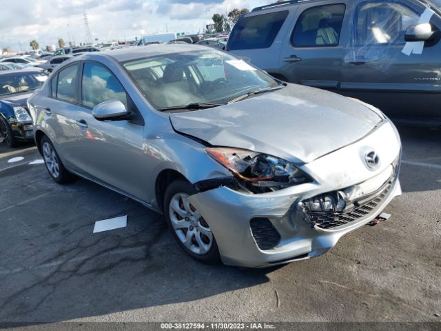 MAZDA MAZDA3 2013 jm1bl1u8xd1704356