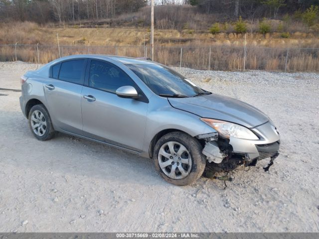 MAZDA MAZDA3 2011 jm1bl1ug6b1497761