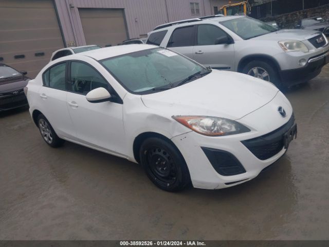 MAZDA MAZDA3 2011 jm1bl1ug8b1477186