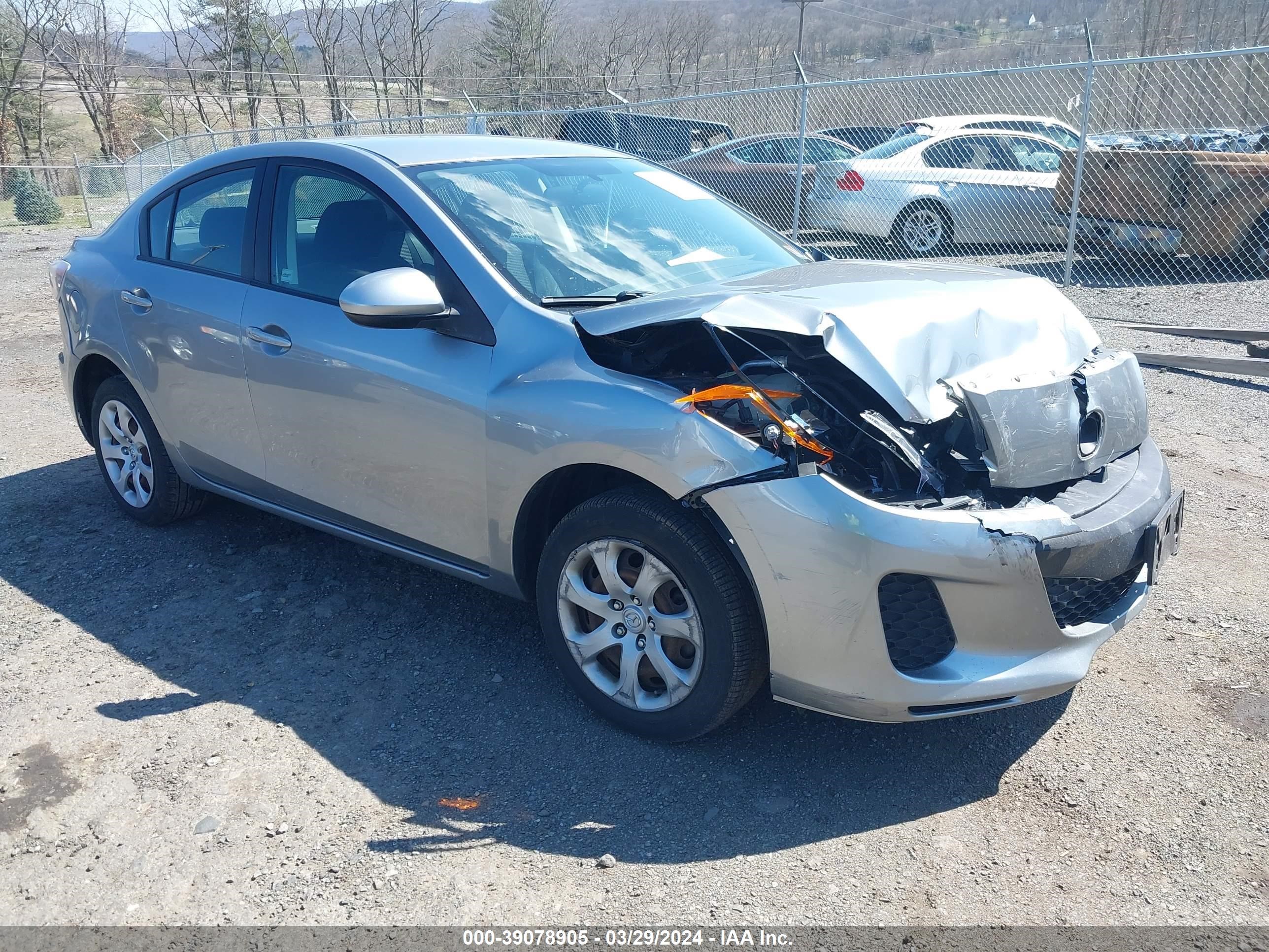 MAZDA 3 2013 jm1bl1up0d1786220