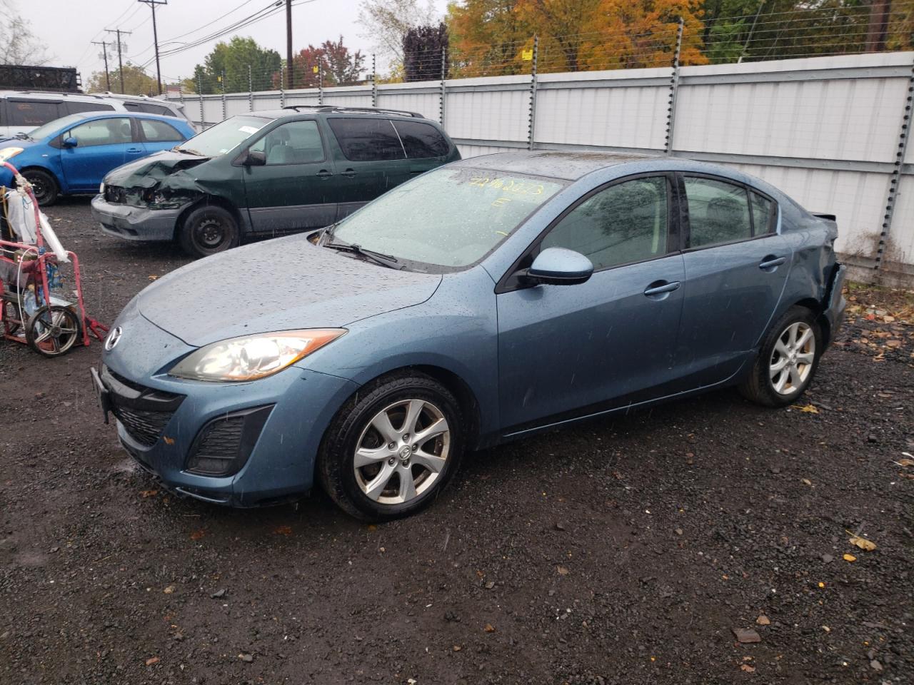 MAZDA 3 2011 jm1bl1vg8b1457616