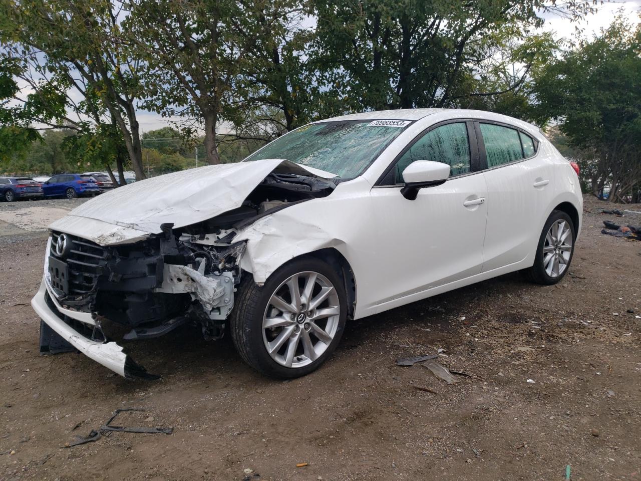 MAZDA 3 2017 jm1bn1l70h1126325