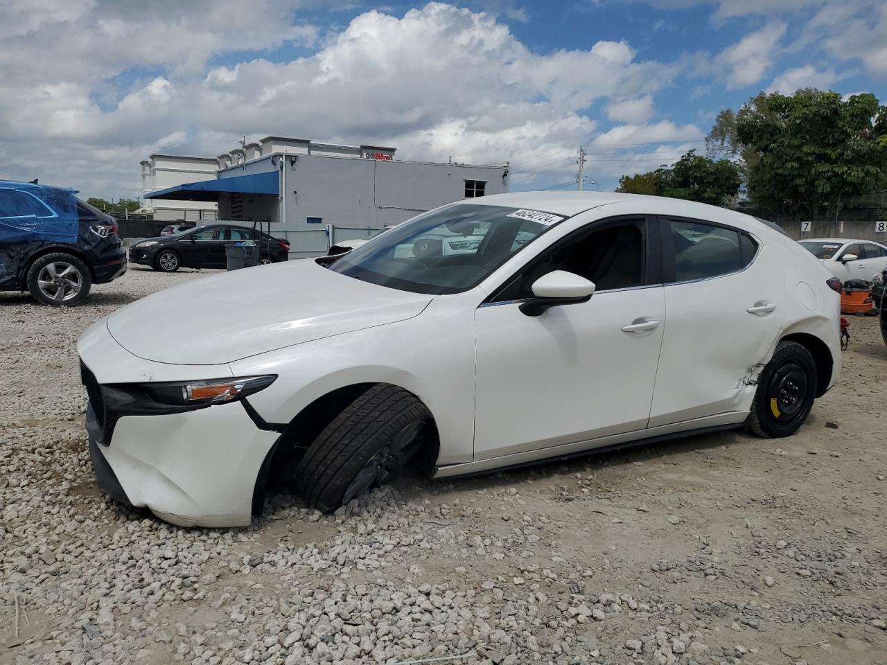 MAZDA 3 2019 jm1bpajm8k1136935