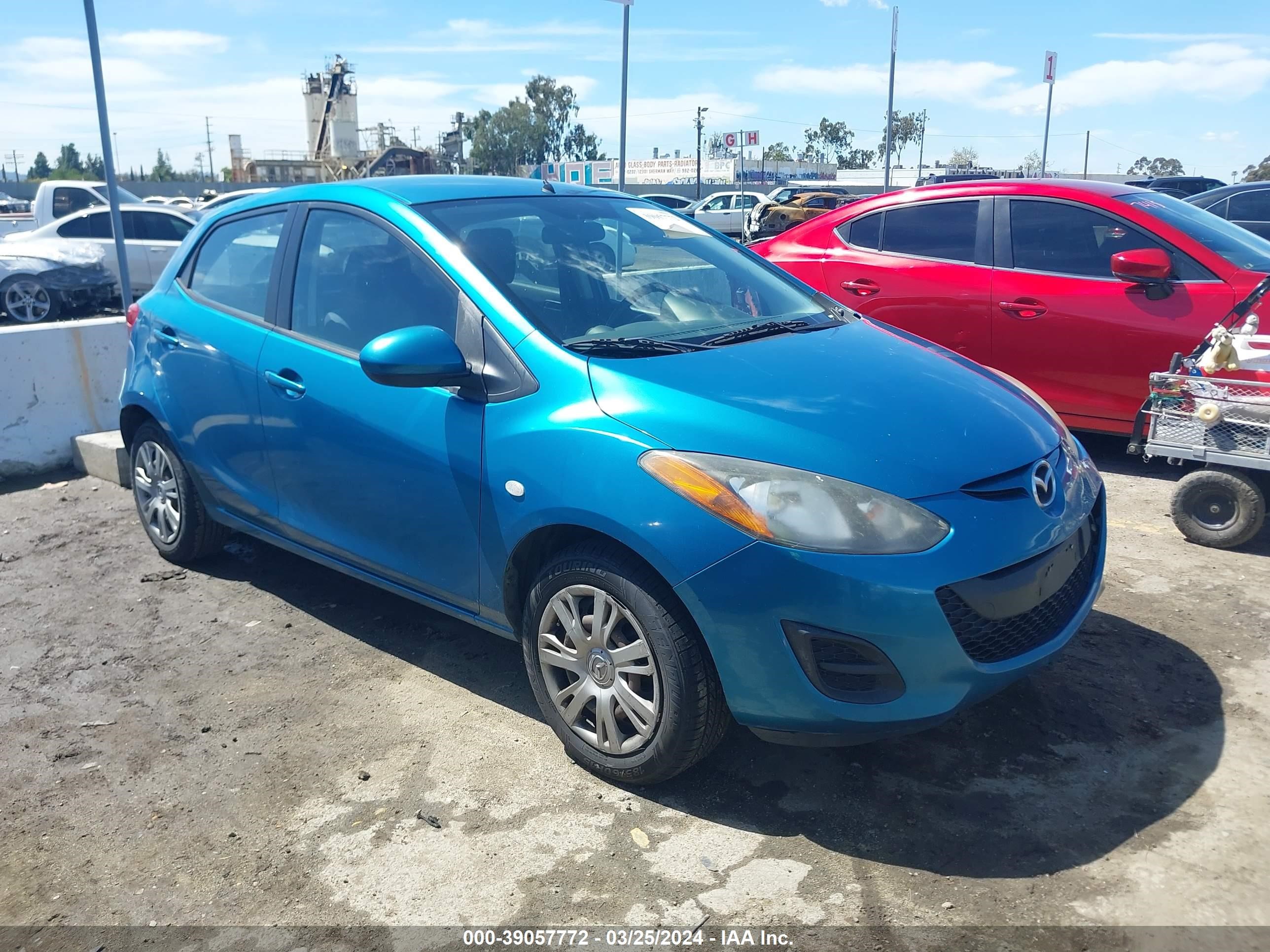 MAZDA 2 2011 jm1de1hz3b0109552