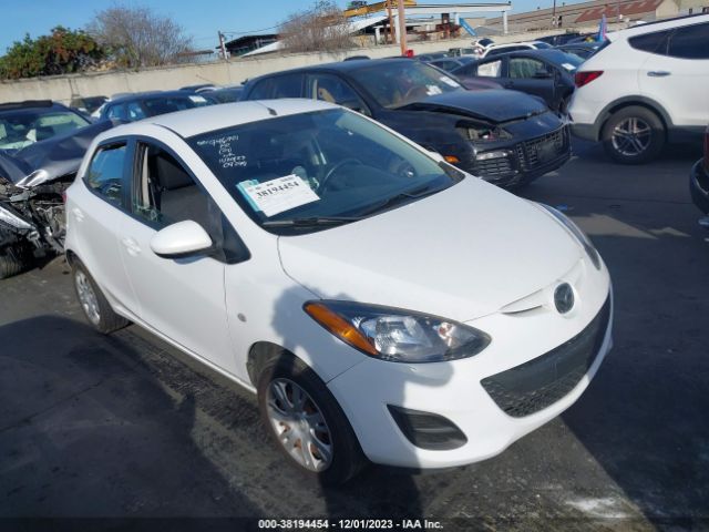 MAZDA MAZDA2 2013 jm1de1kz8d0153879