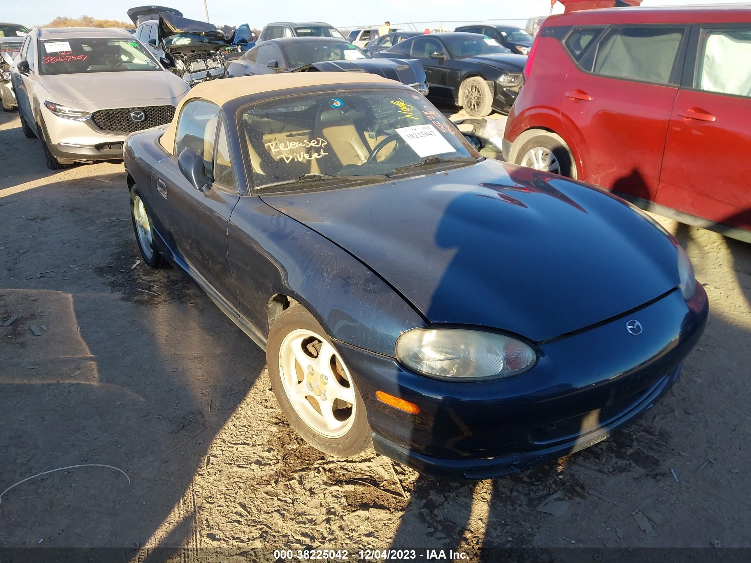 MAZDA MX-5 2000 jm1nb3537y0143835